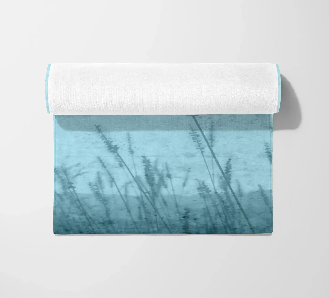 Wiesen Strandtuch von ArtSkratches