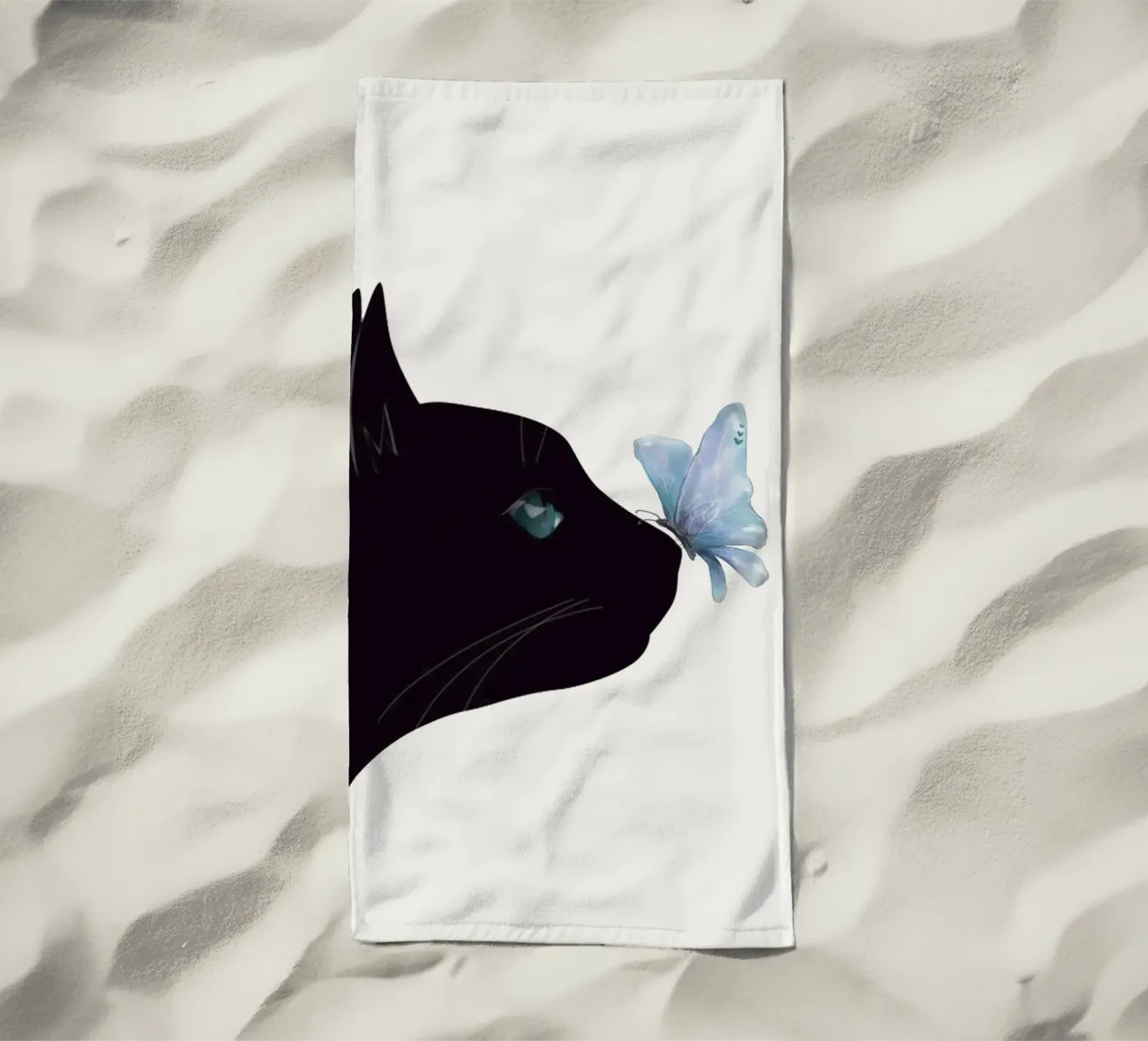 Cat and Butterfly Strandtuch von Nadjaa