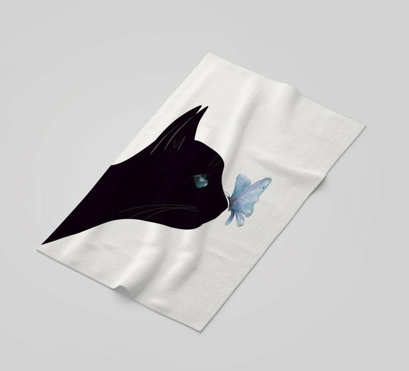 Cat and Butterfly Strandtuch von Nadjaa