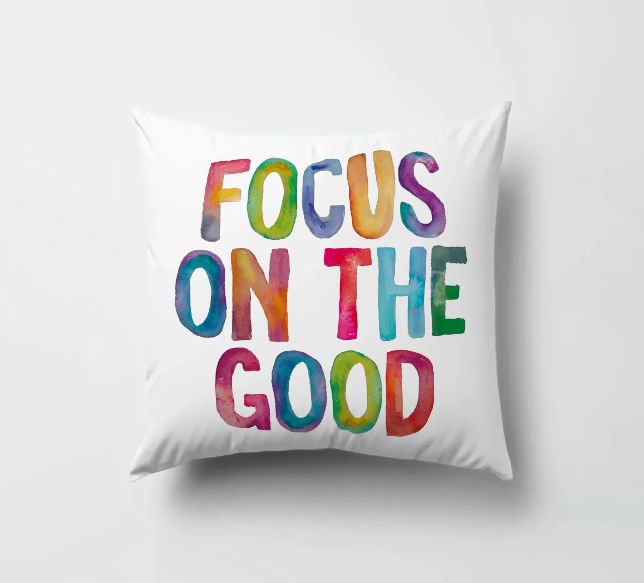 Concentratevi sul buon design della tipografia arcobaleno cuscino da THE MOTIVATED TYPE