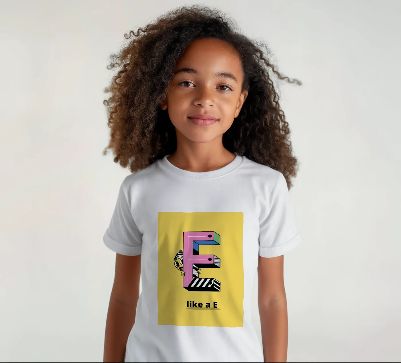 E like a E...Alphabet for children Kinder T-Shirt von The Little Animals Club
