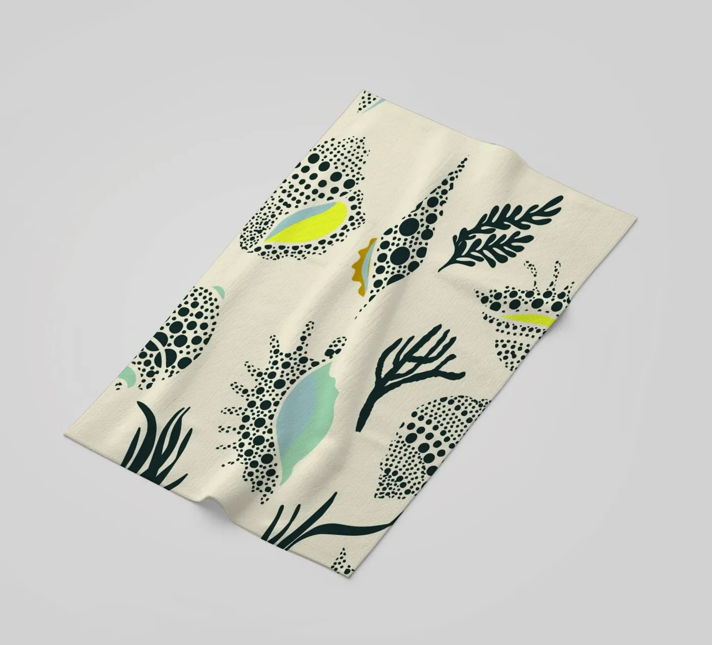 Ipanema Beach seashell pattern strandhanddoek van annick