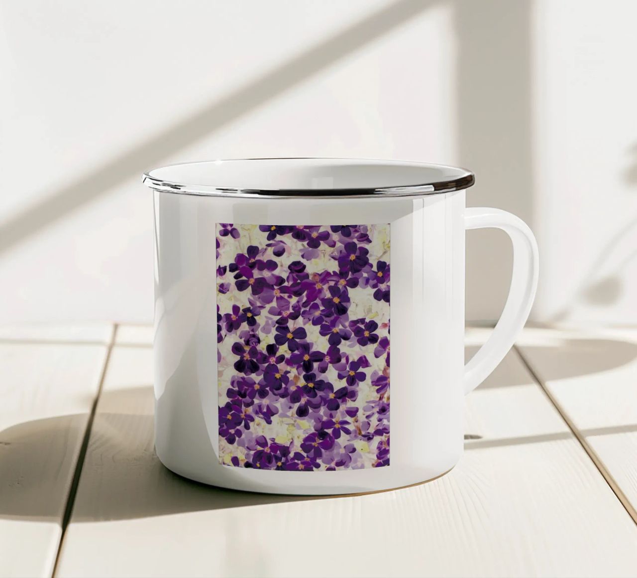 Violet Bloom tazza in smalto da Amy Sia
