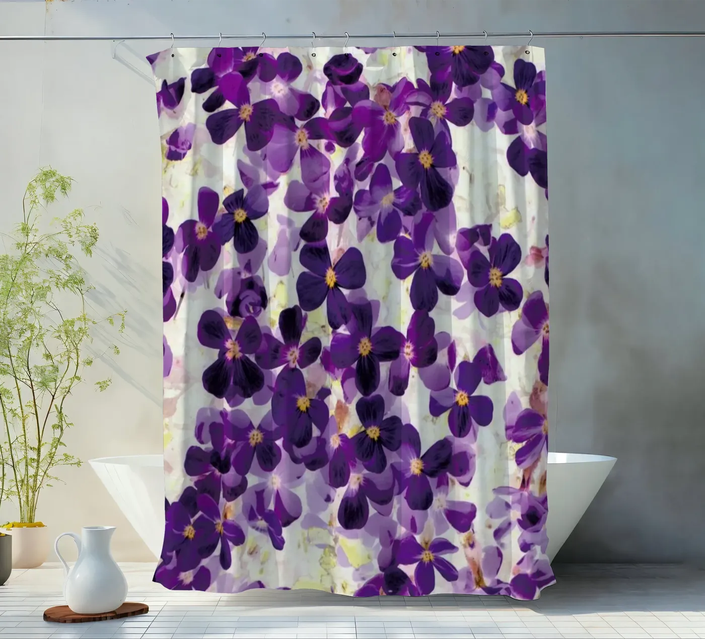 Violet Bloom Duschvorhang von Amy Sia