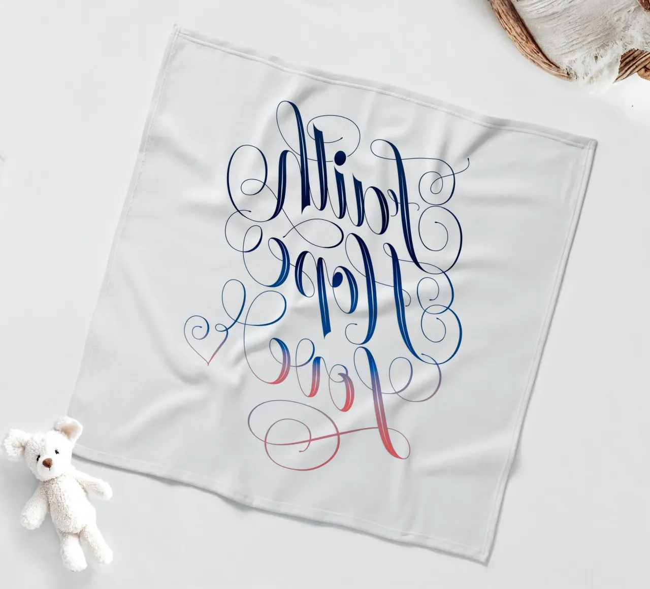 Glaube, Hoffnung, Liebe. Hand Lettering. Verspielt, elegant Fleecedecke von CalliLetters