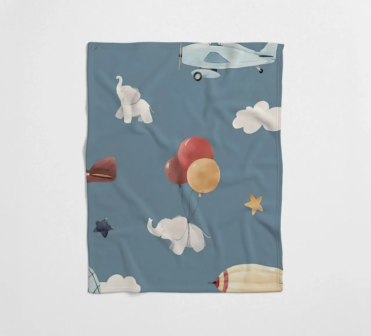 Fliegende Objekte Fleecedecke von Emil Art Studio