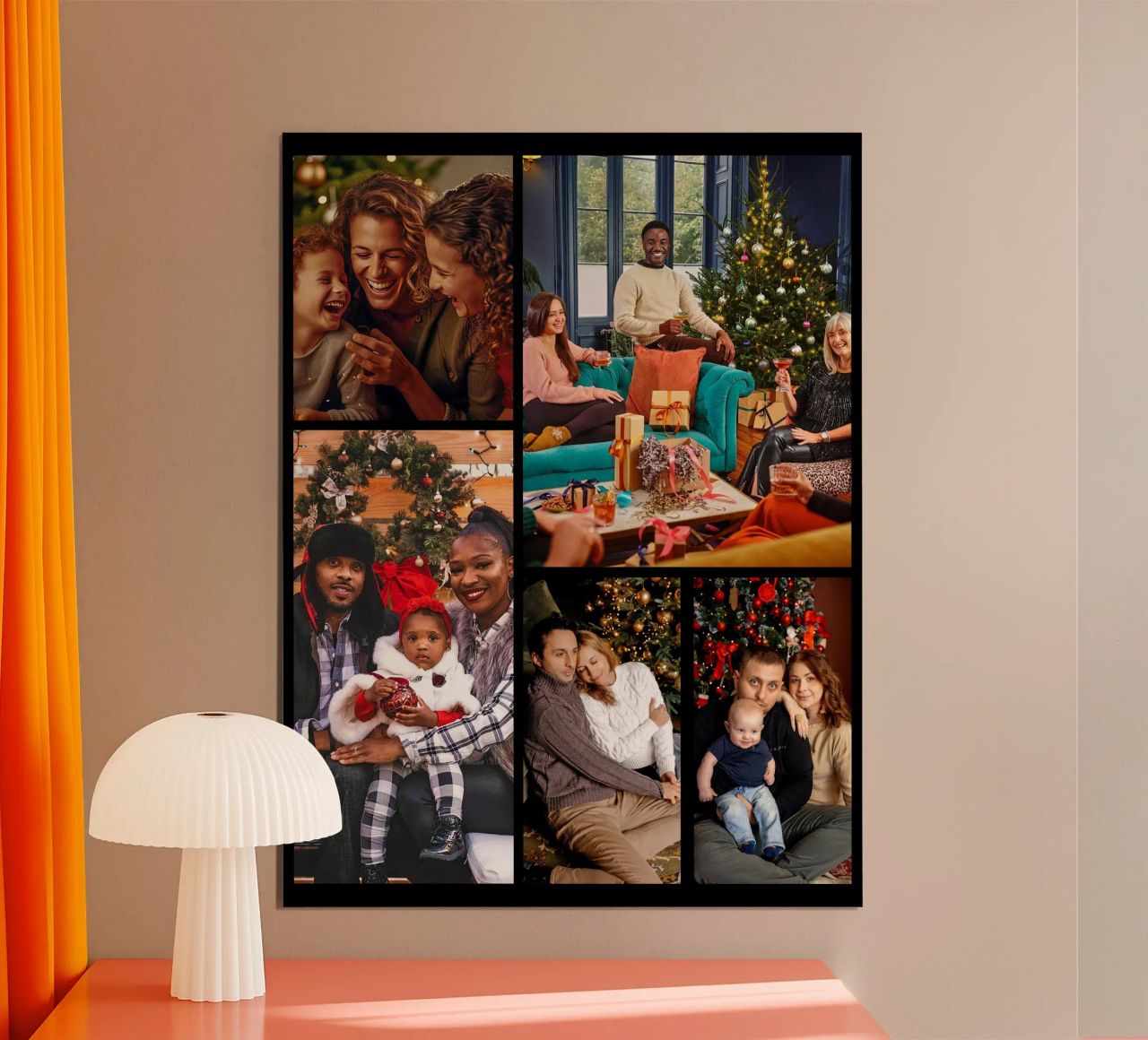 Gepersonaliseerde kerst fotocollage op maat 5 poster met kunststof frame van Shark Printables