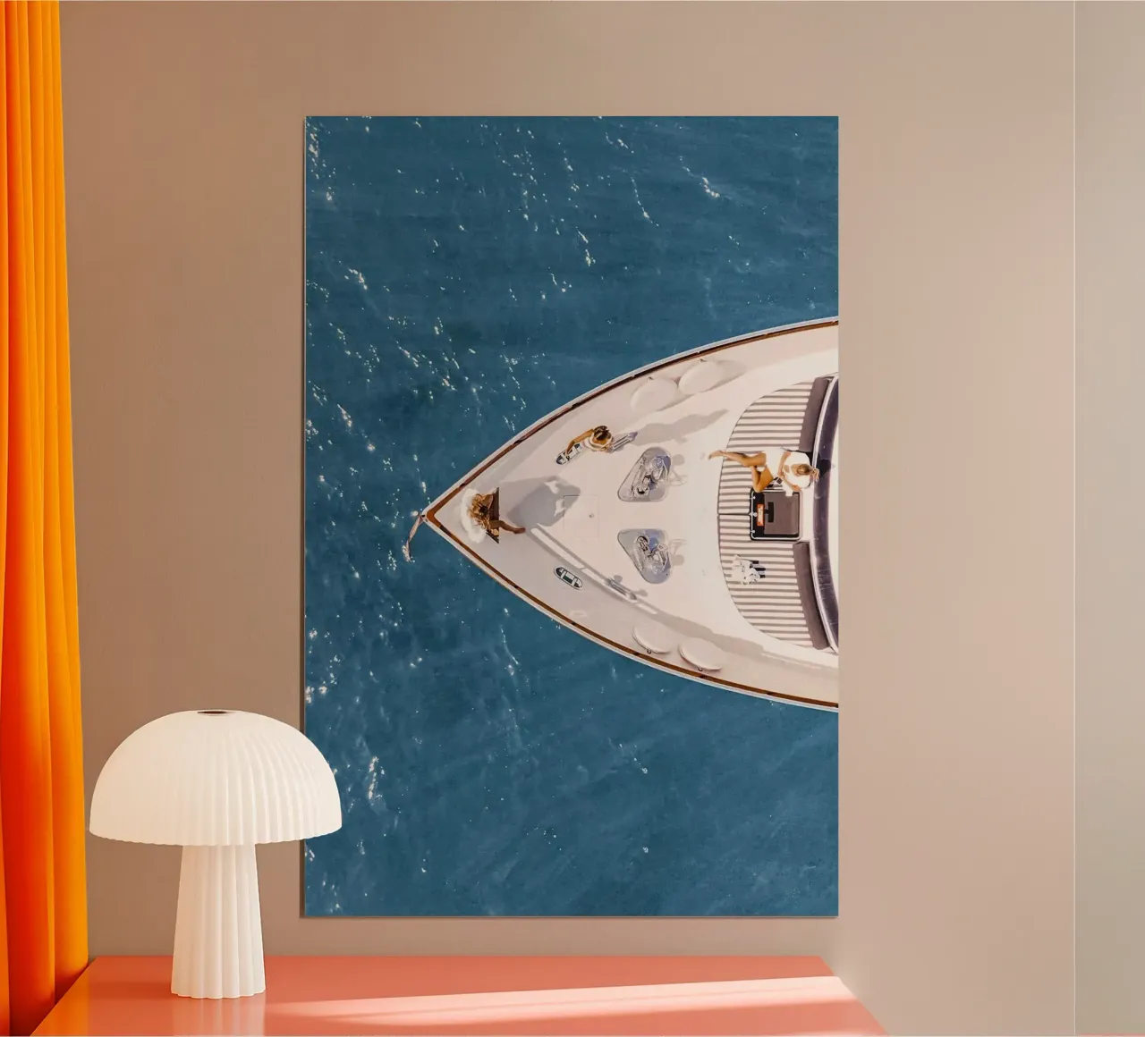 Luxurious Boat poster da Lynn Janet