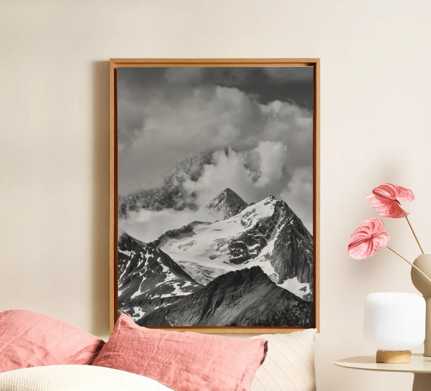 SNOWY AND BW canvas by PERSIE