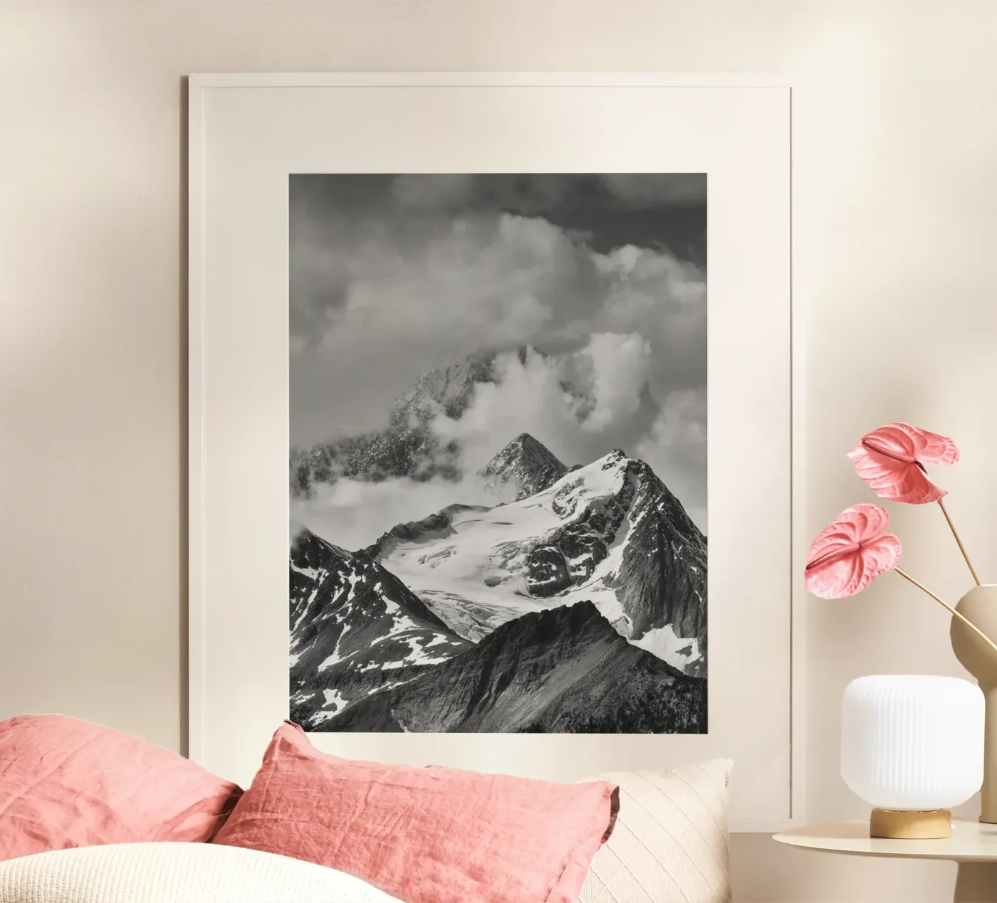 SNOWY AND BW Poster von PERSIE