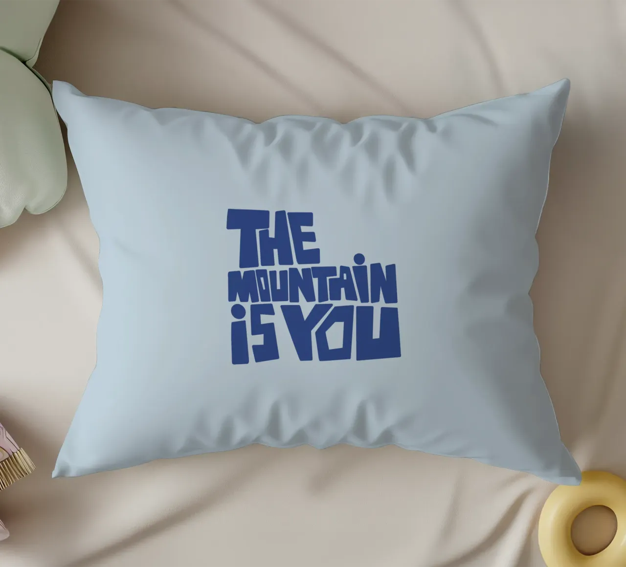 The mountain is you cuscino da beanieontheroad