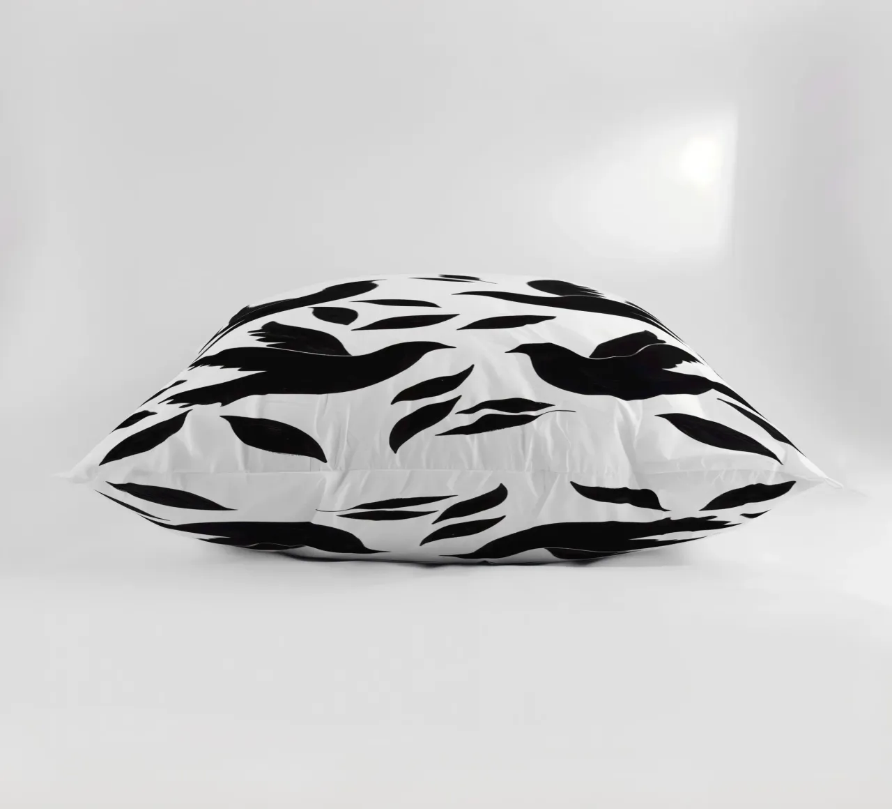 Modello di design Peace Doves cuscino da Autofocus