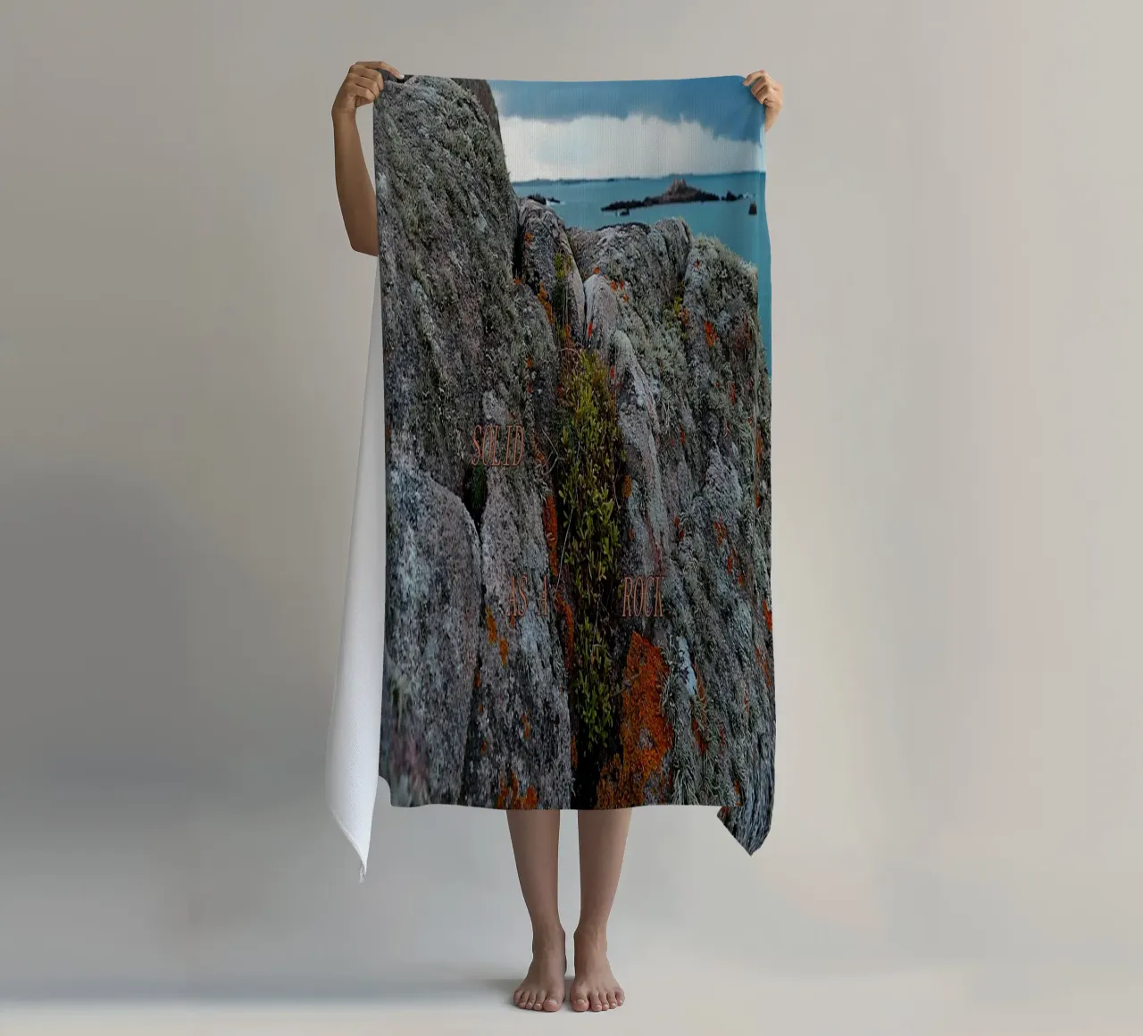 SOLID AS A ROCK. telo mare da TYPOGRAPHY BY THIERRY VOBMANN