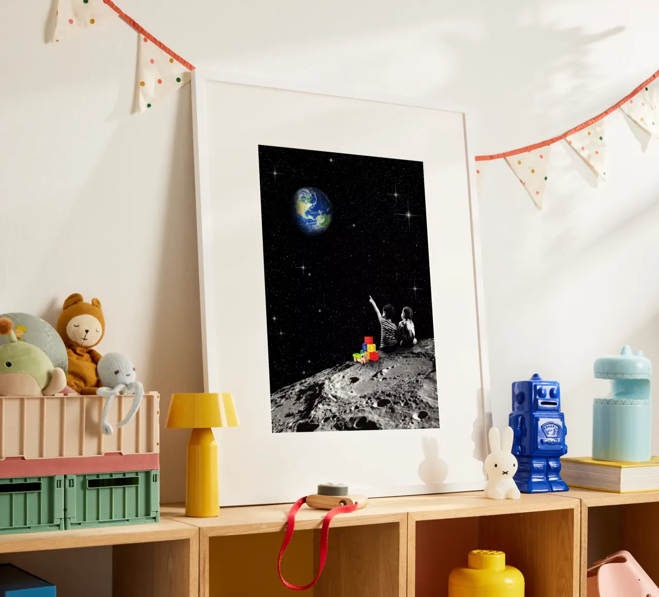 Together From The Moon poster con telaio in plastica da Dikhotomy