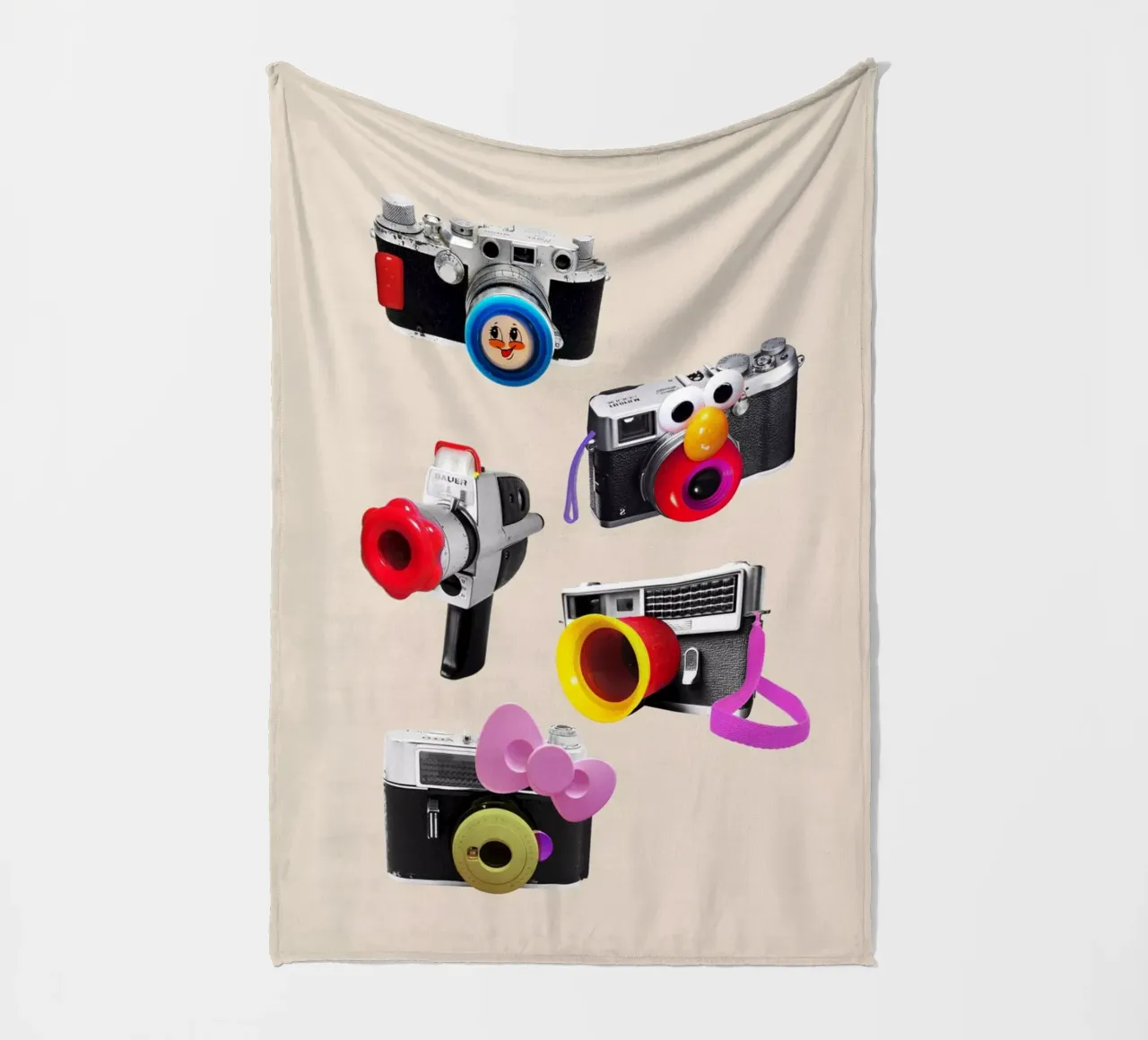 Toy Cameras coperta in pile da Dikhotomy