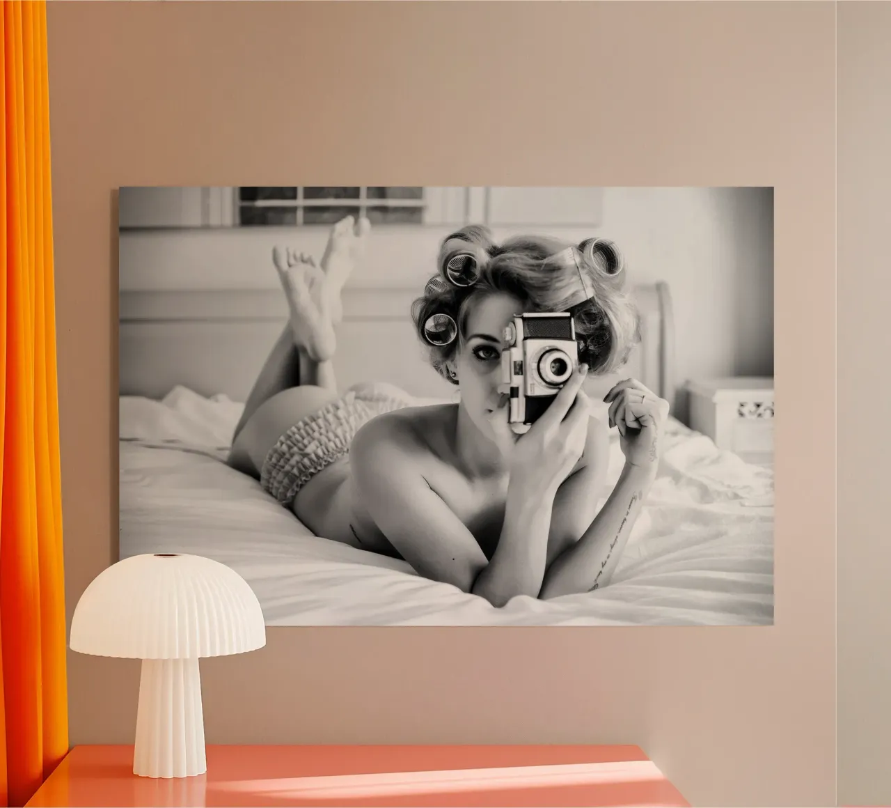 vintage camera plexiglass da memory in photograph