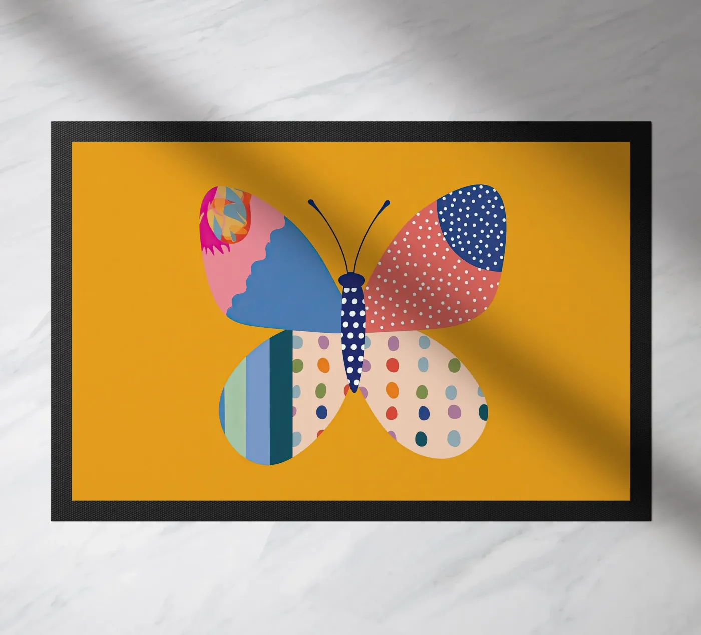 Beautiful butterfly Fußmatte von Dreamy Nursery