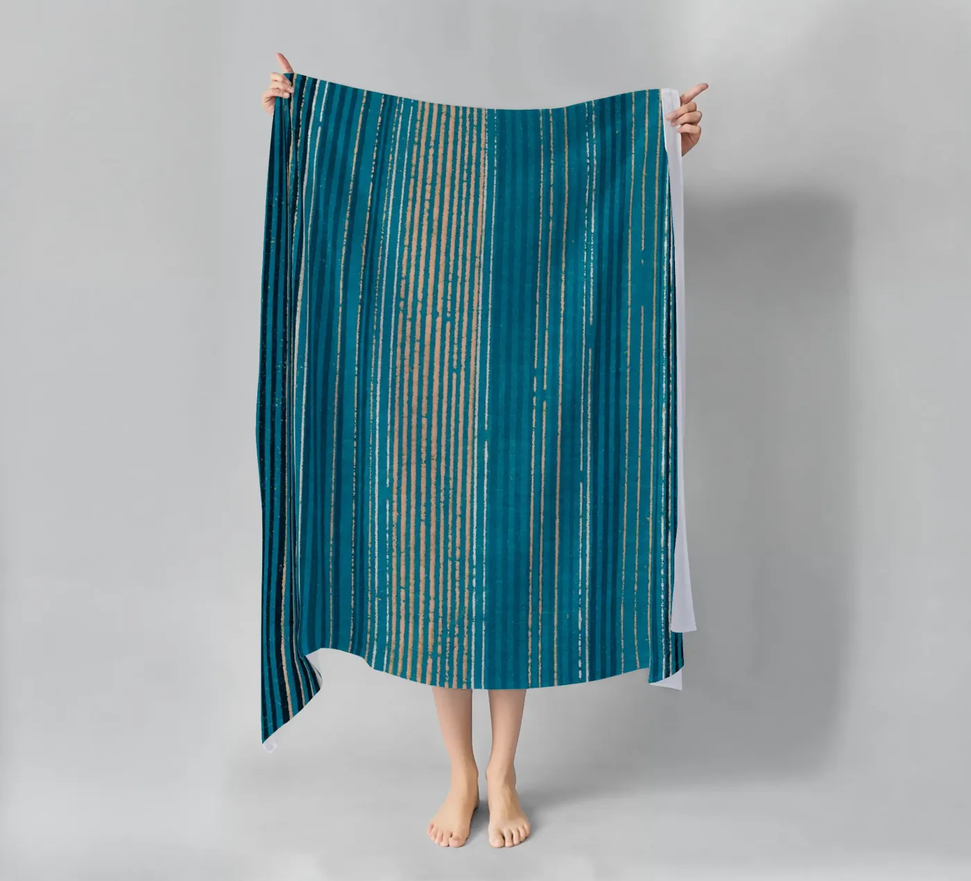 Pattern Blue Lines strandhanddoek van Apolo Prints