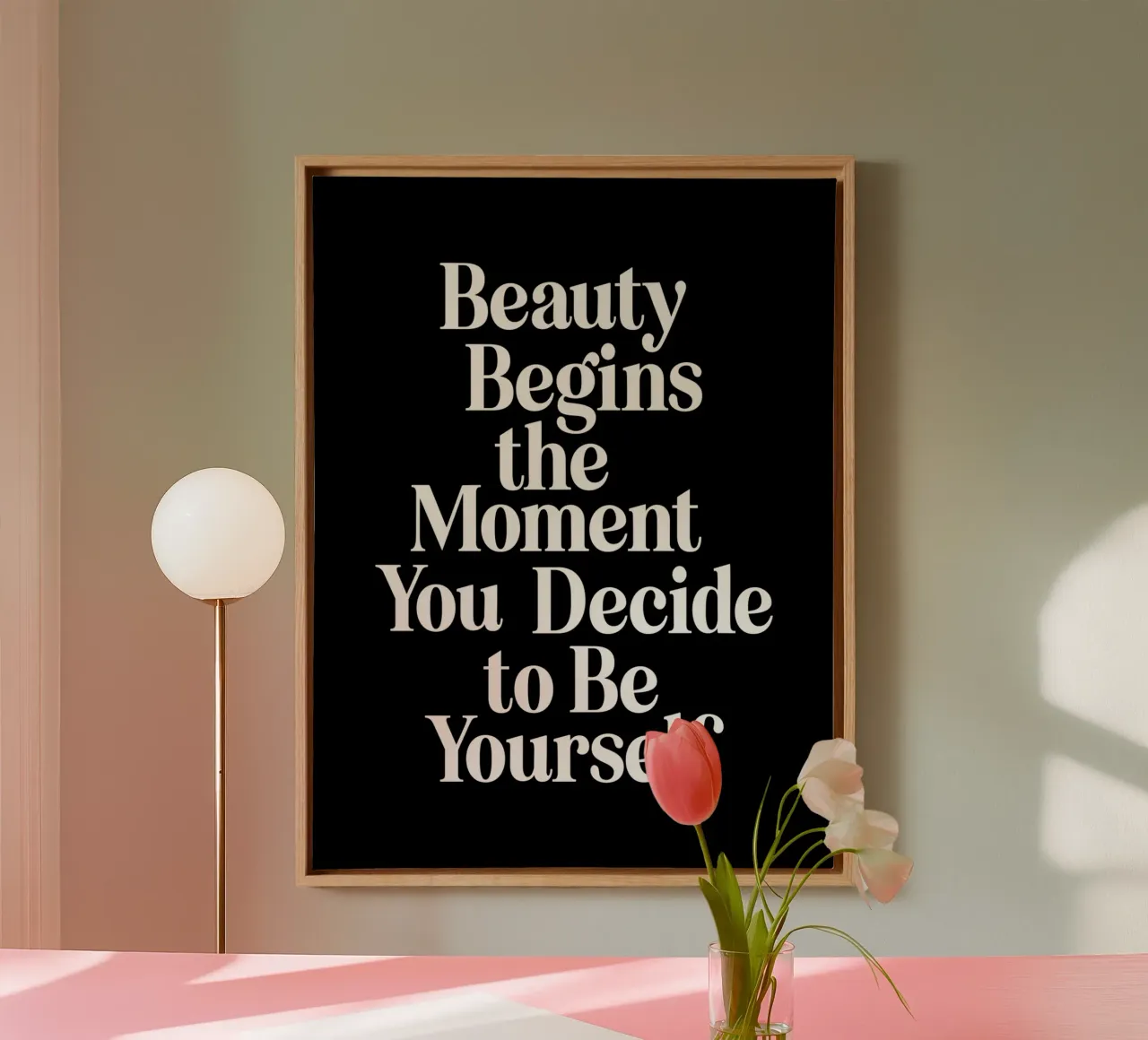 La bellezza inizia nel momento in cui si decide di essere se stessi tela con Cornice a cassetta da THE MOTIVATED TYPE