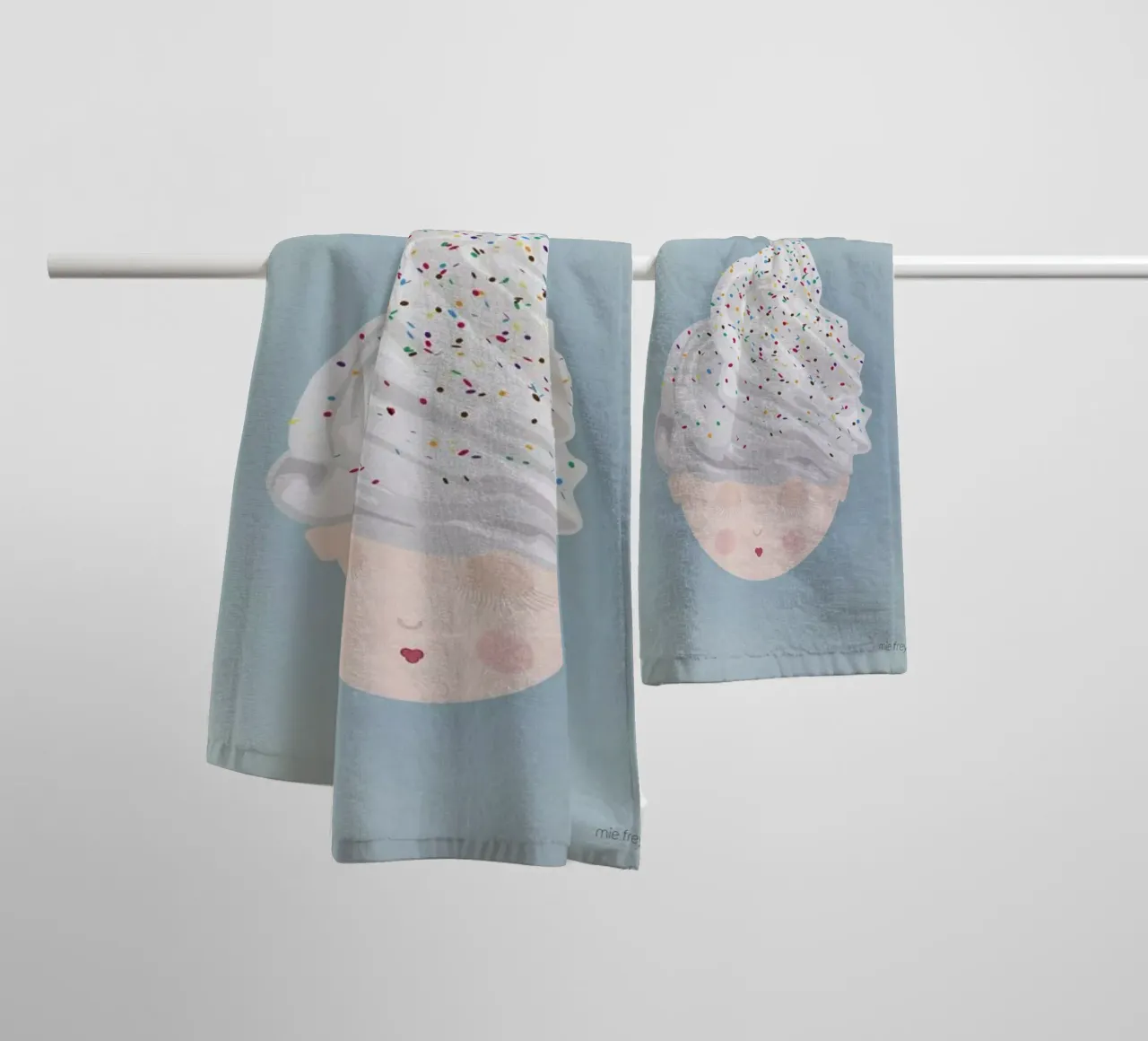 Musings Soft Ice asciugamano da bagno da Mie Frey Damgaard