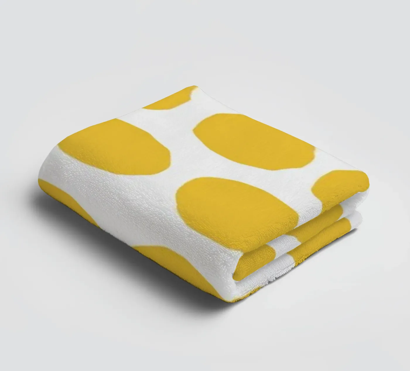 Yellow Dot Pattern badhanddoek van treechild