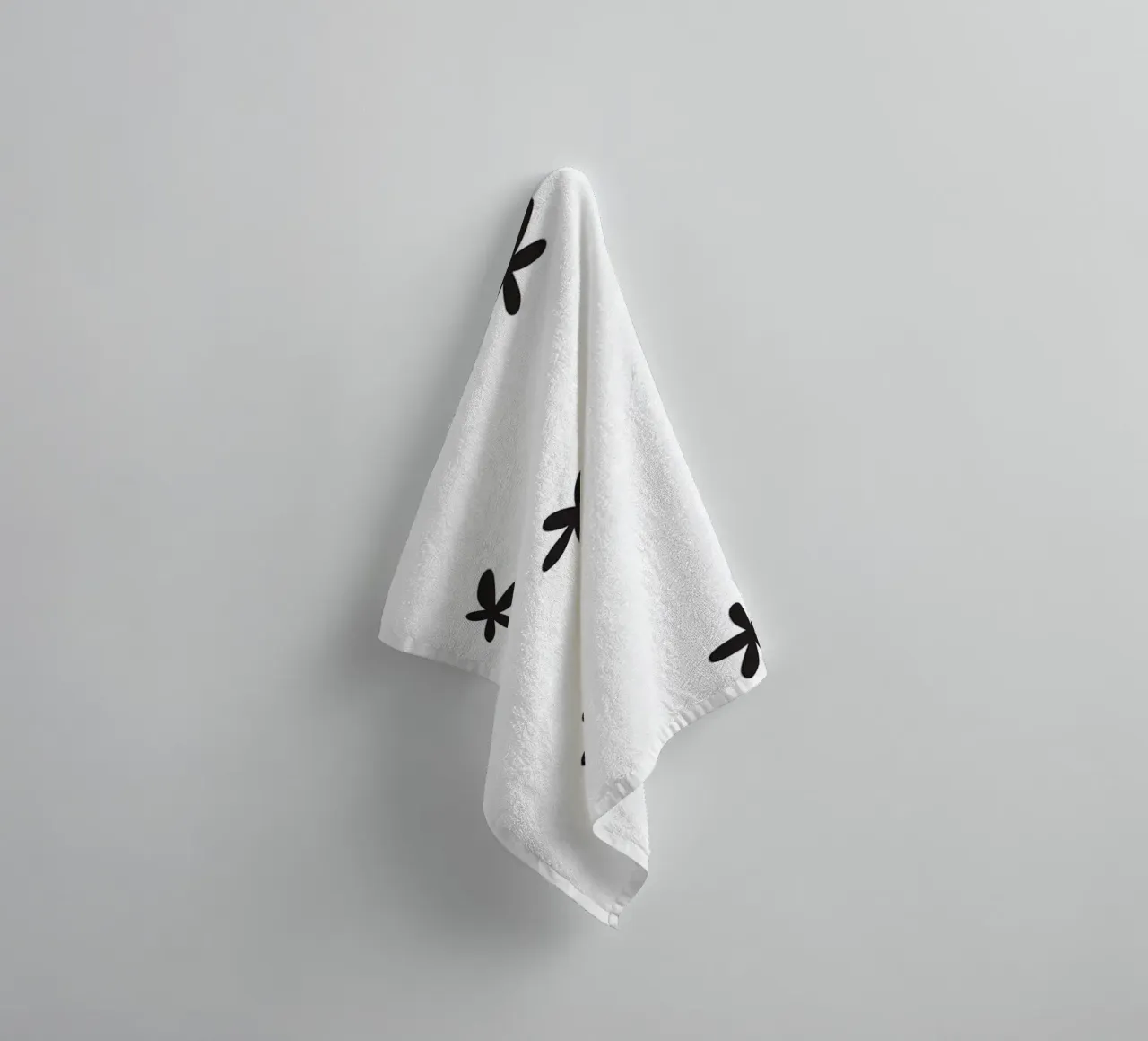 Tiny Blossom Pattern badhanddoek van treechild