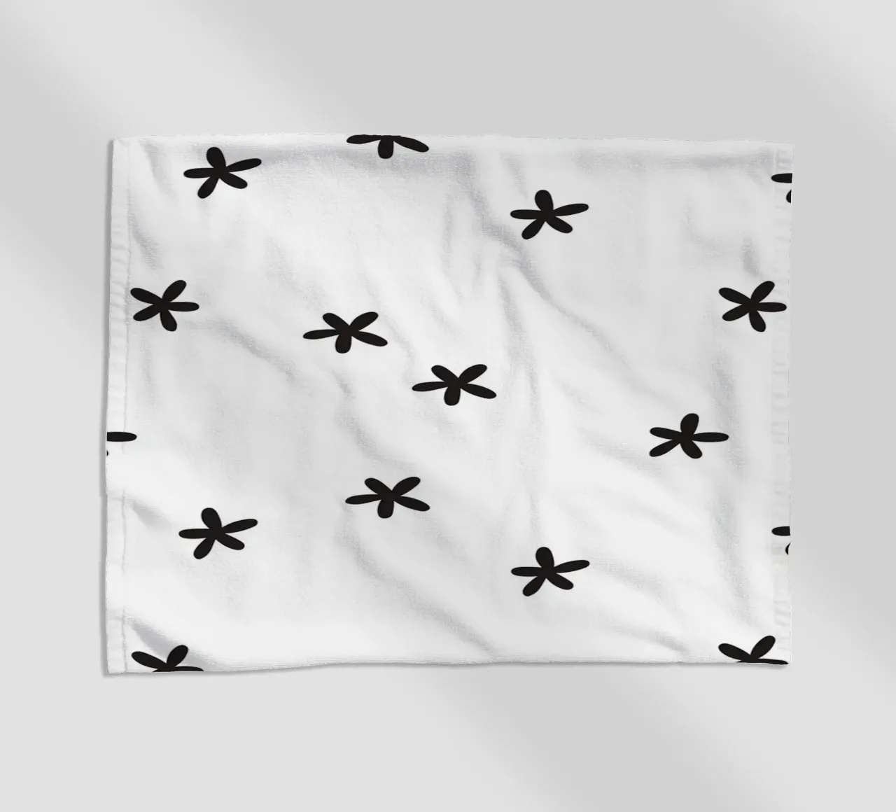 Tiny Blossom Pattern strandhanddoek van treechild