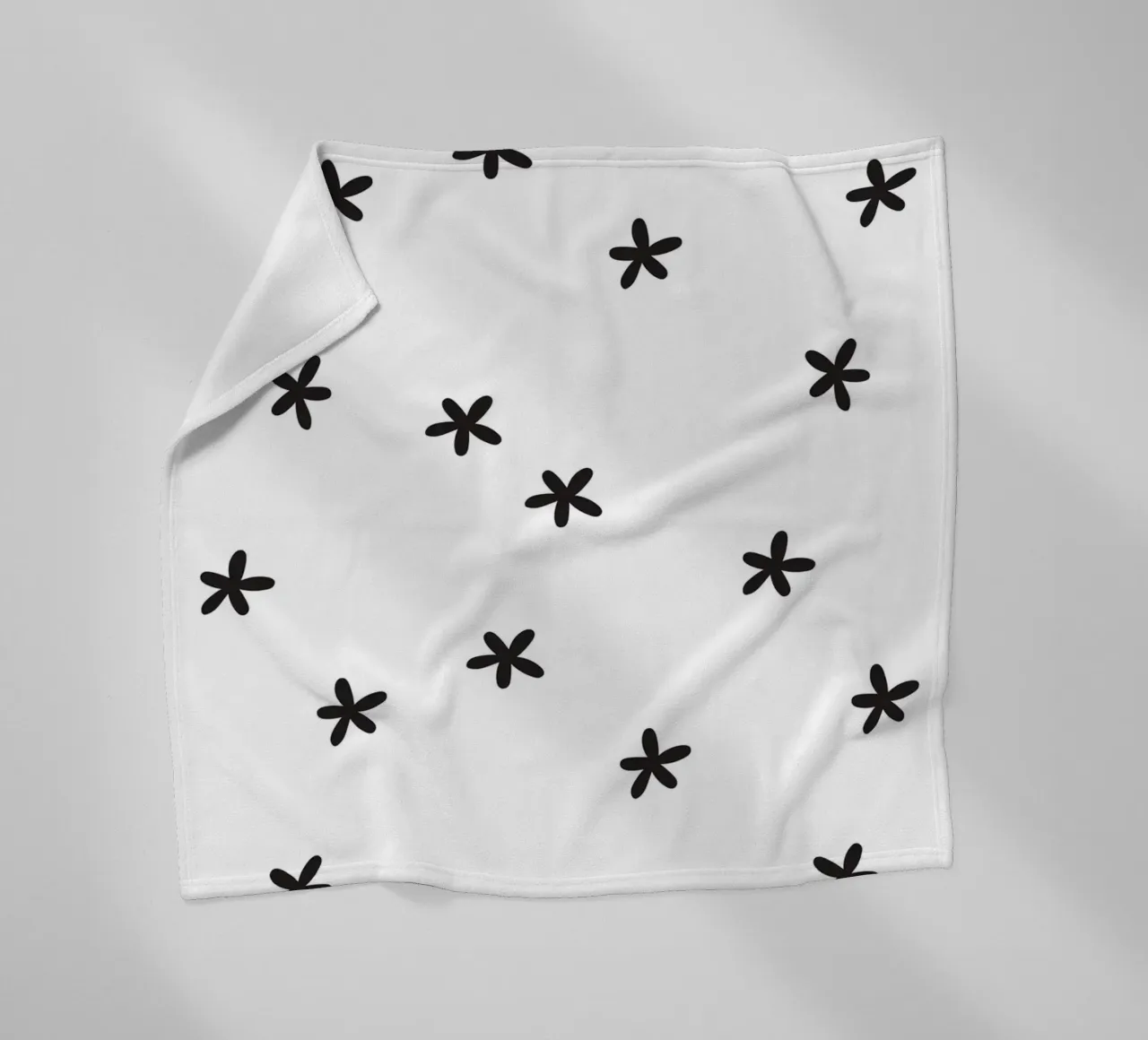 Tiny Blossom Pattern product.type.blanket-fleece common.byCreator treechild