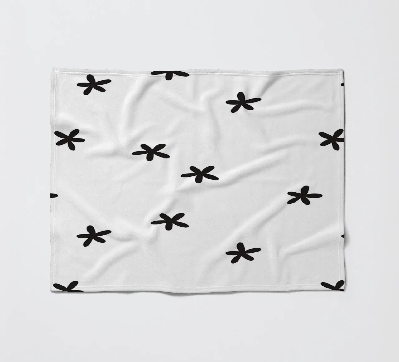 Tiny Blossom Pattern product.type.blanket-fleece common.byCreator treechild