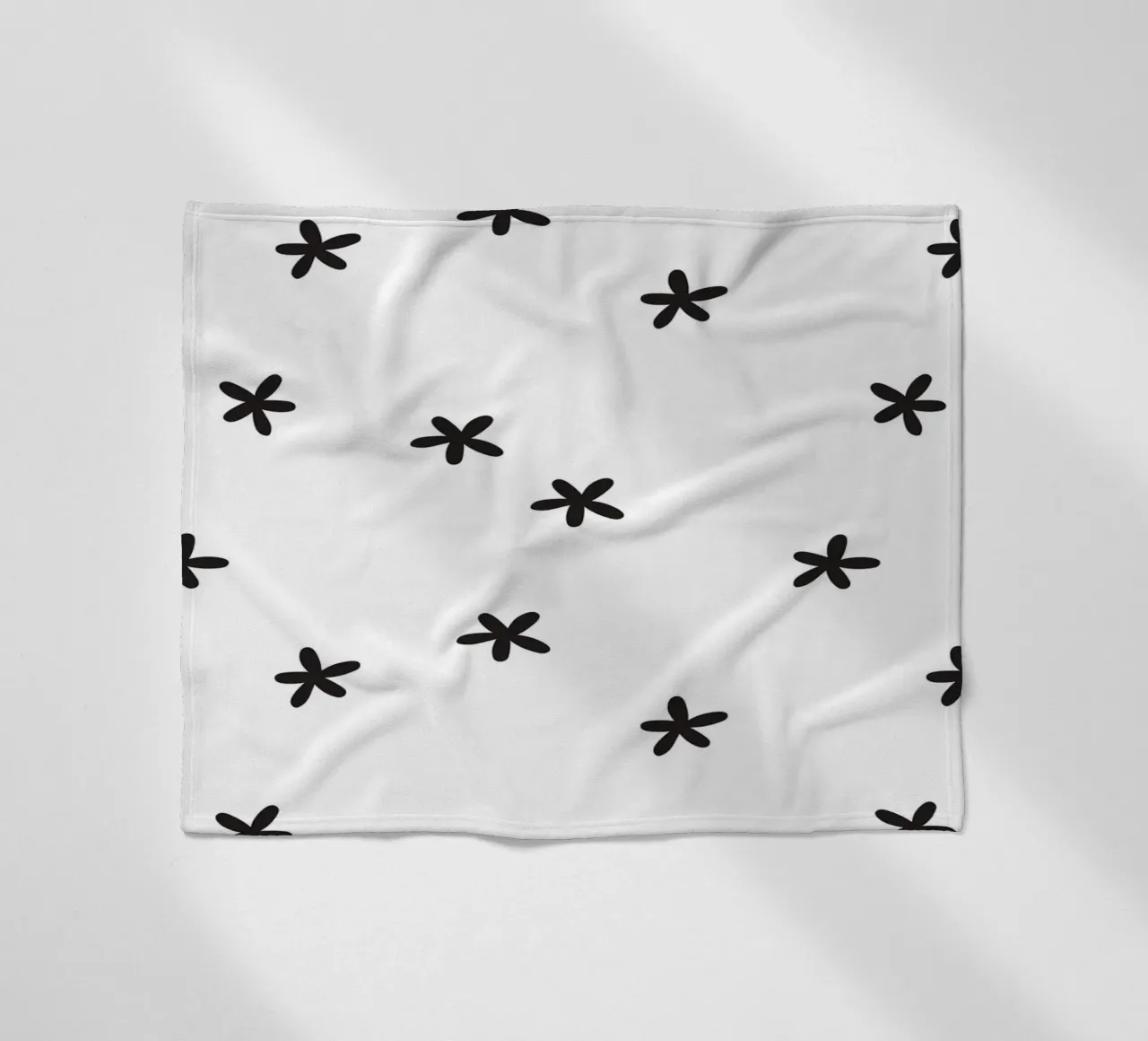 Tiny Blossom Pattern product.type.blanket-fleece common.byCreator treechild