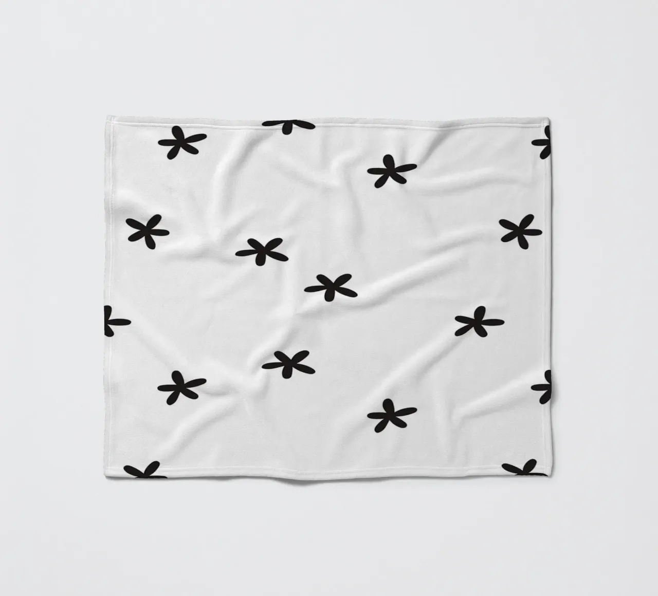 Tiny Blossom Pattern product.type.blanket-fleece common.byCreator treechild