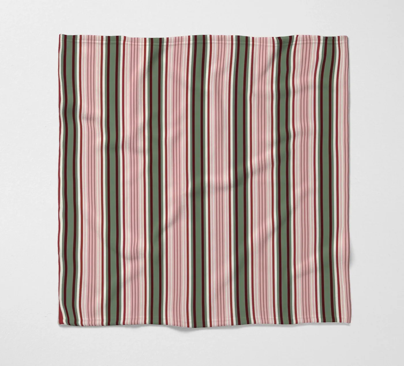 Red Green Stripes Pattern Fleecedecke von treechild