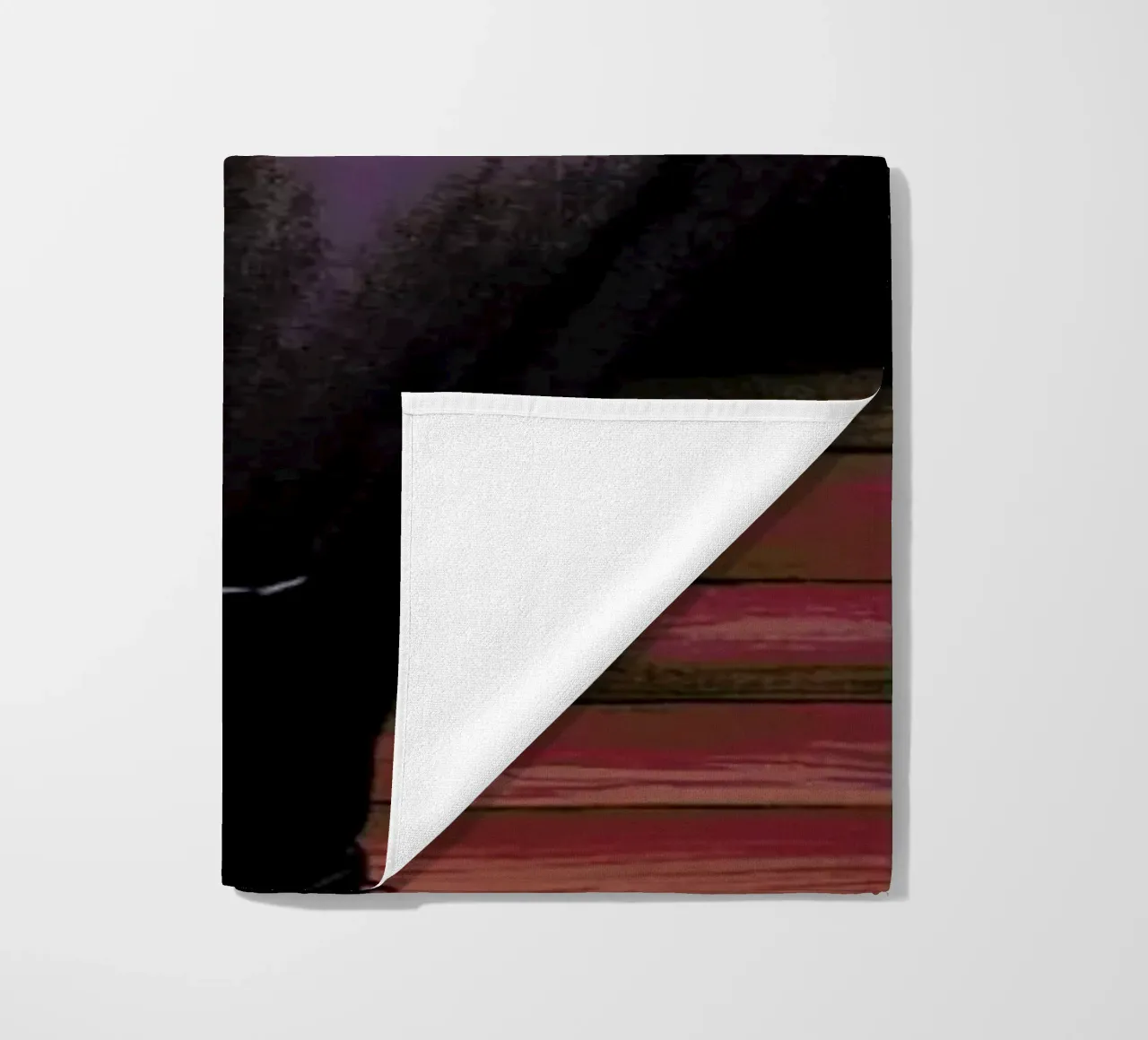 Fétiche Champagne beach towel by Jérôme Romain