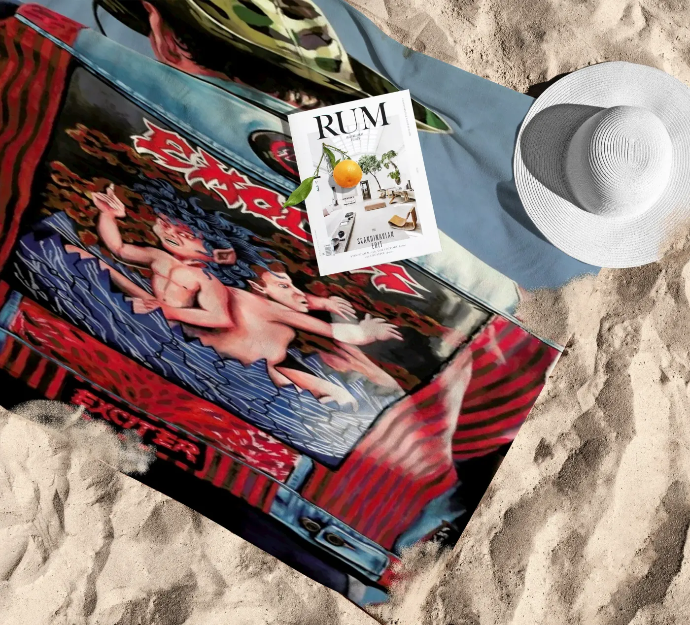 Hellveste 2 Strandtuch von Jérôme Romain