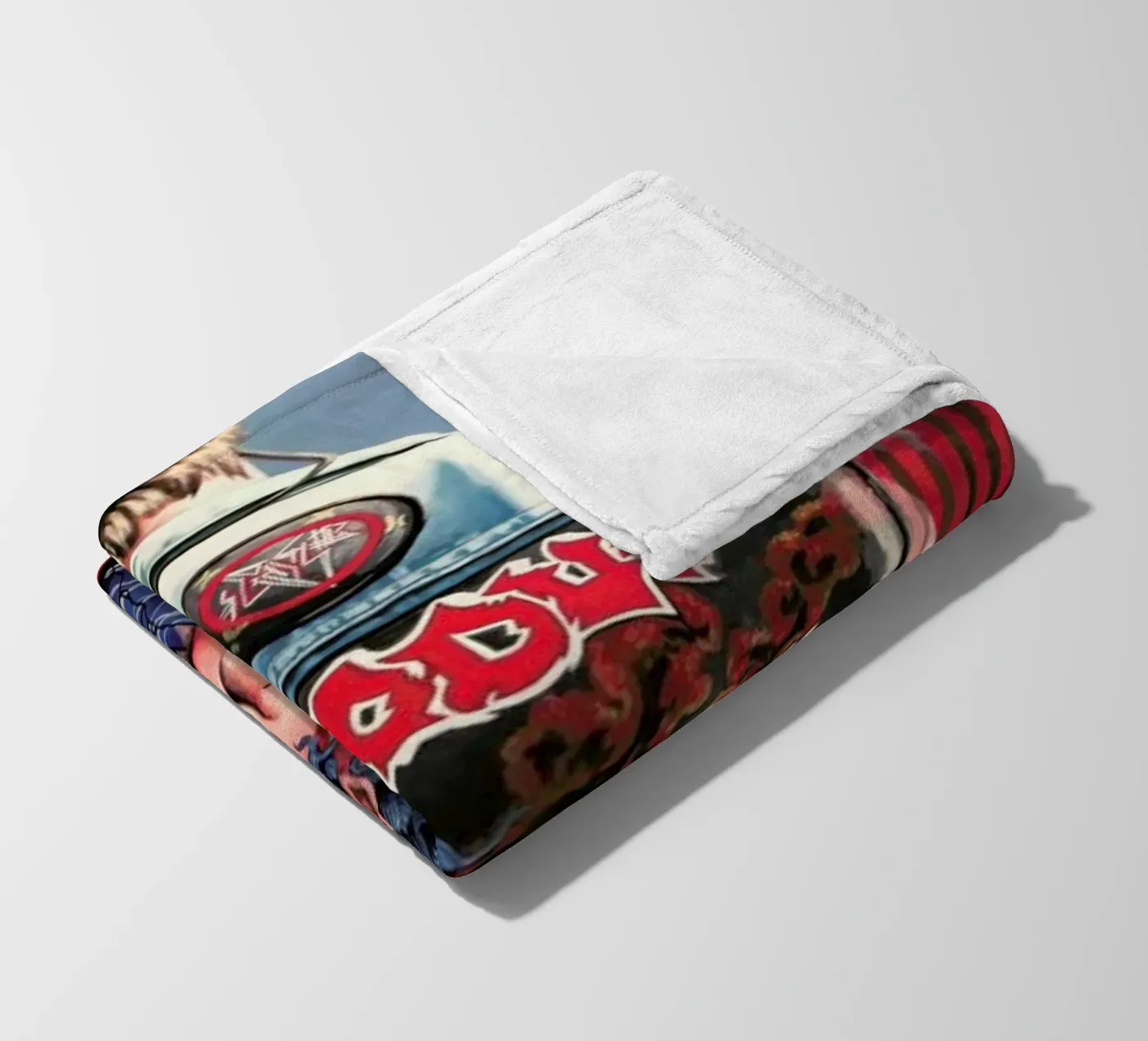 Hellveste 2 coperta in pile da Jérôme Romain