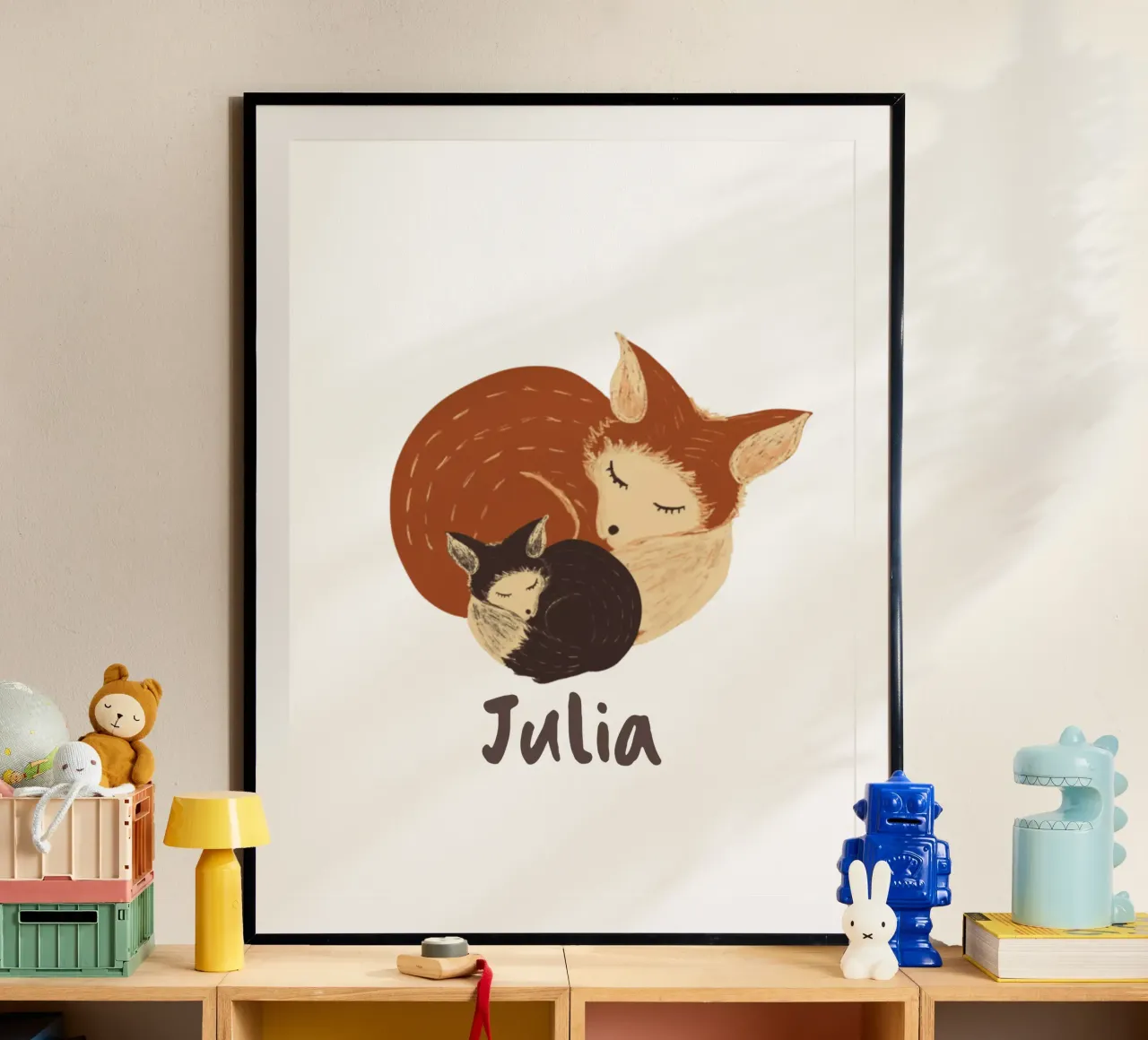Madre addormentata e volpe neonata: Regalo per bambini completamente personalizzabile carta hahnemühle da Studio Patruschka