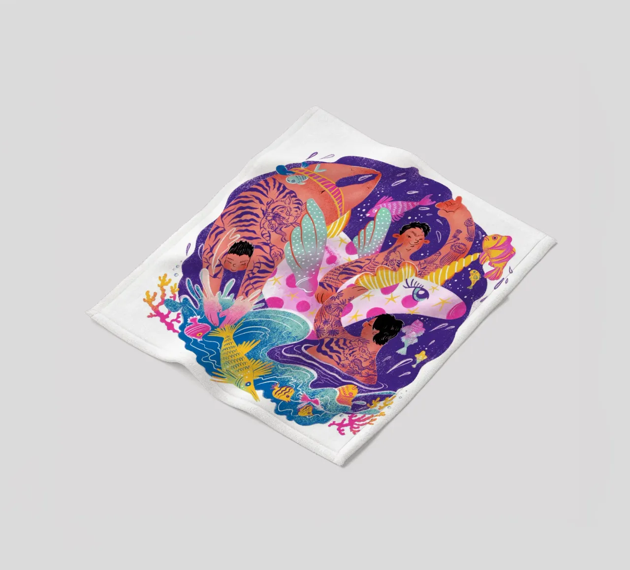 Three brothers and a unicorn float coperta in pile da Moira Scicluna Zahra