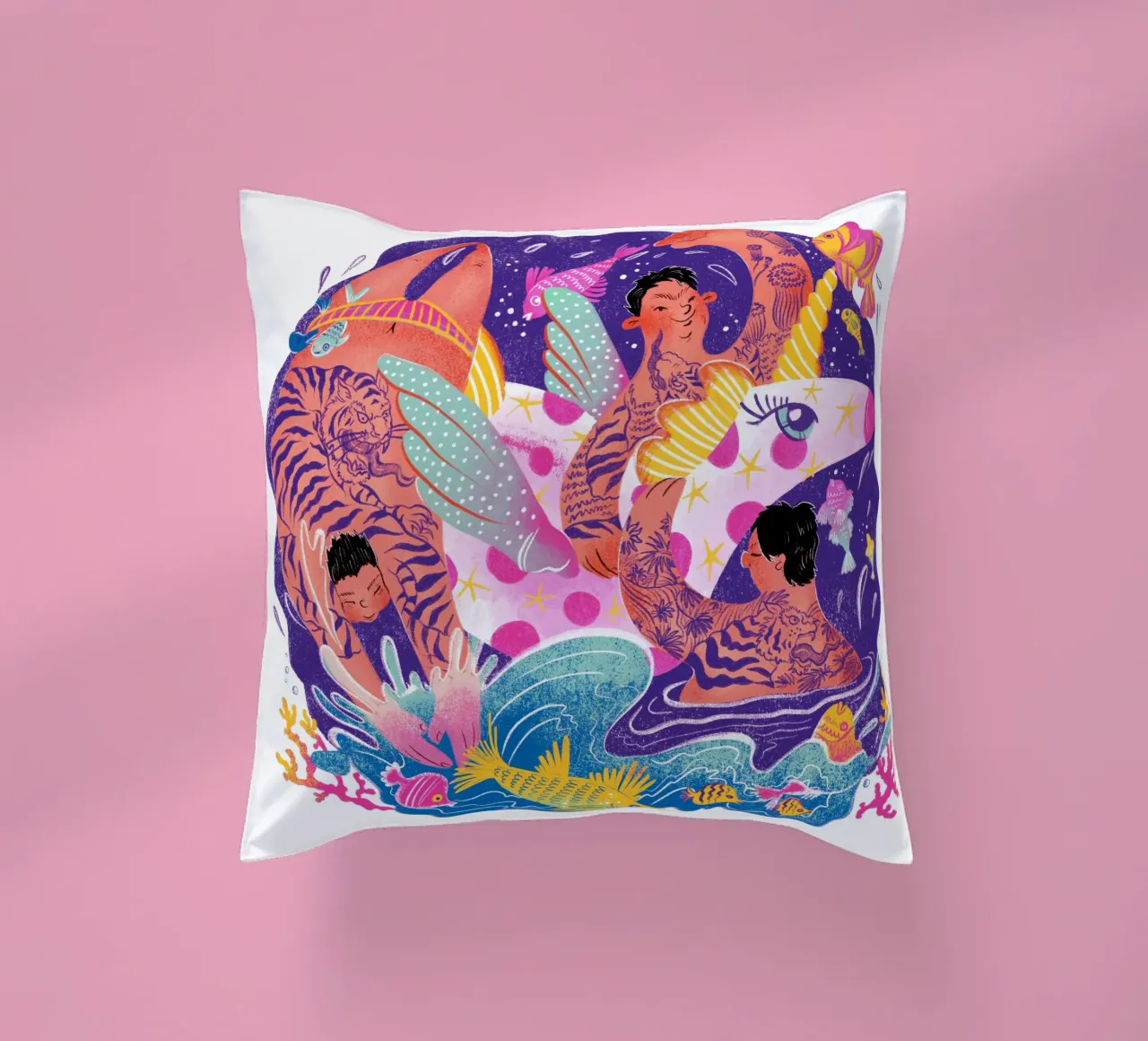 Three brothers and a unicorn float cuscino da Moira Scicluna Zahra