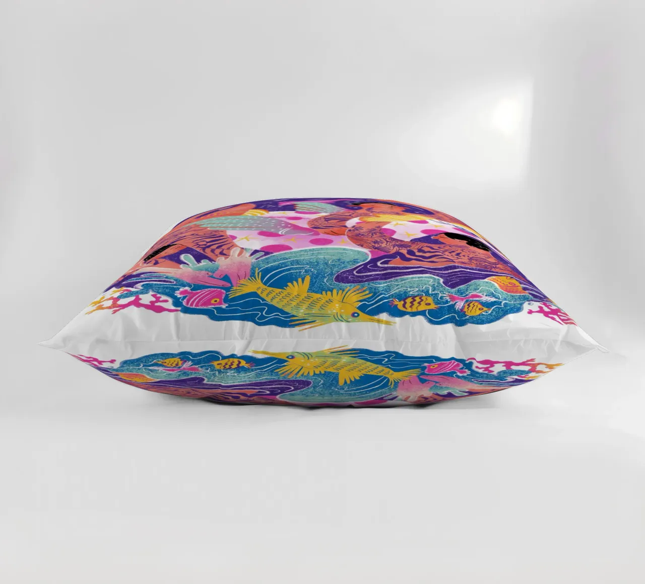 Three brothers and a unicorn float cuscino da Moira Scicluna Zahra