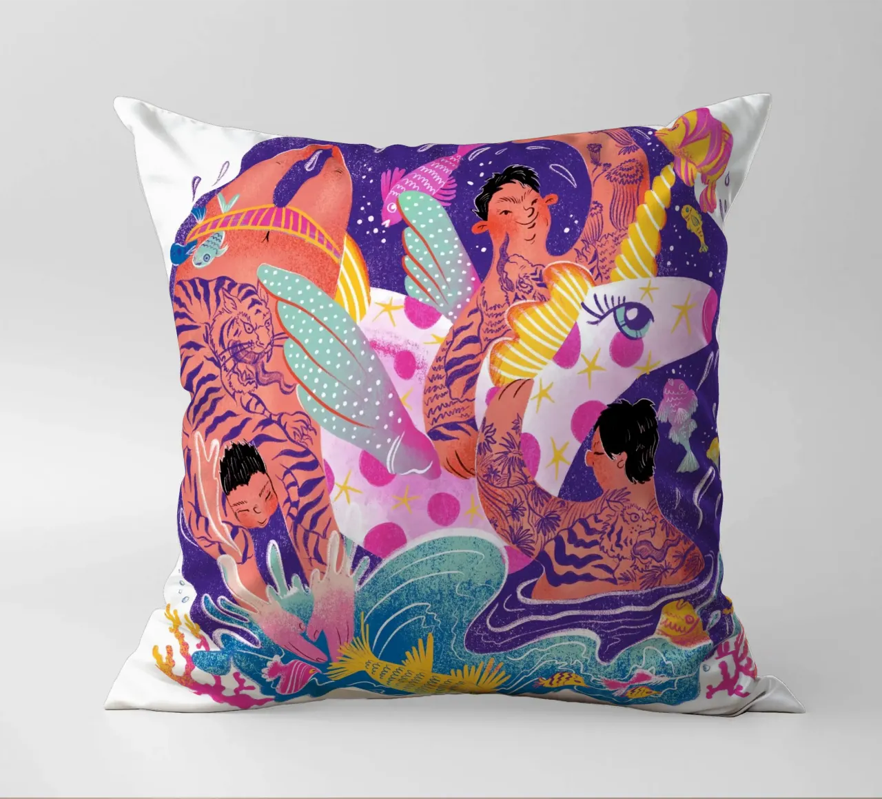 Three brothers and a unicorn float cuscino da Moira Scicluna Zahra