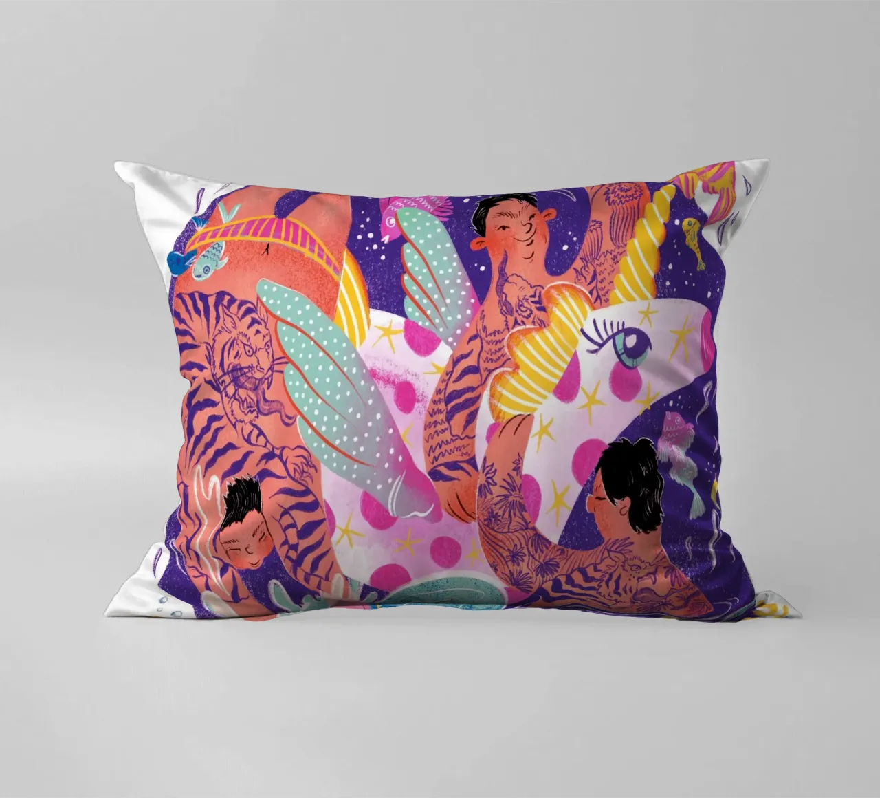 Three brothers and a unicorn float cuscino da Moira Scicluna Zahra