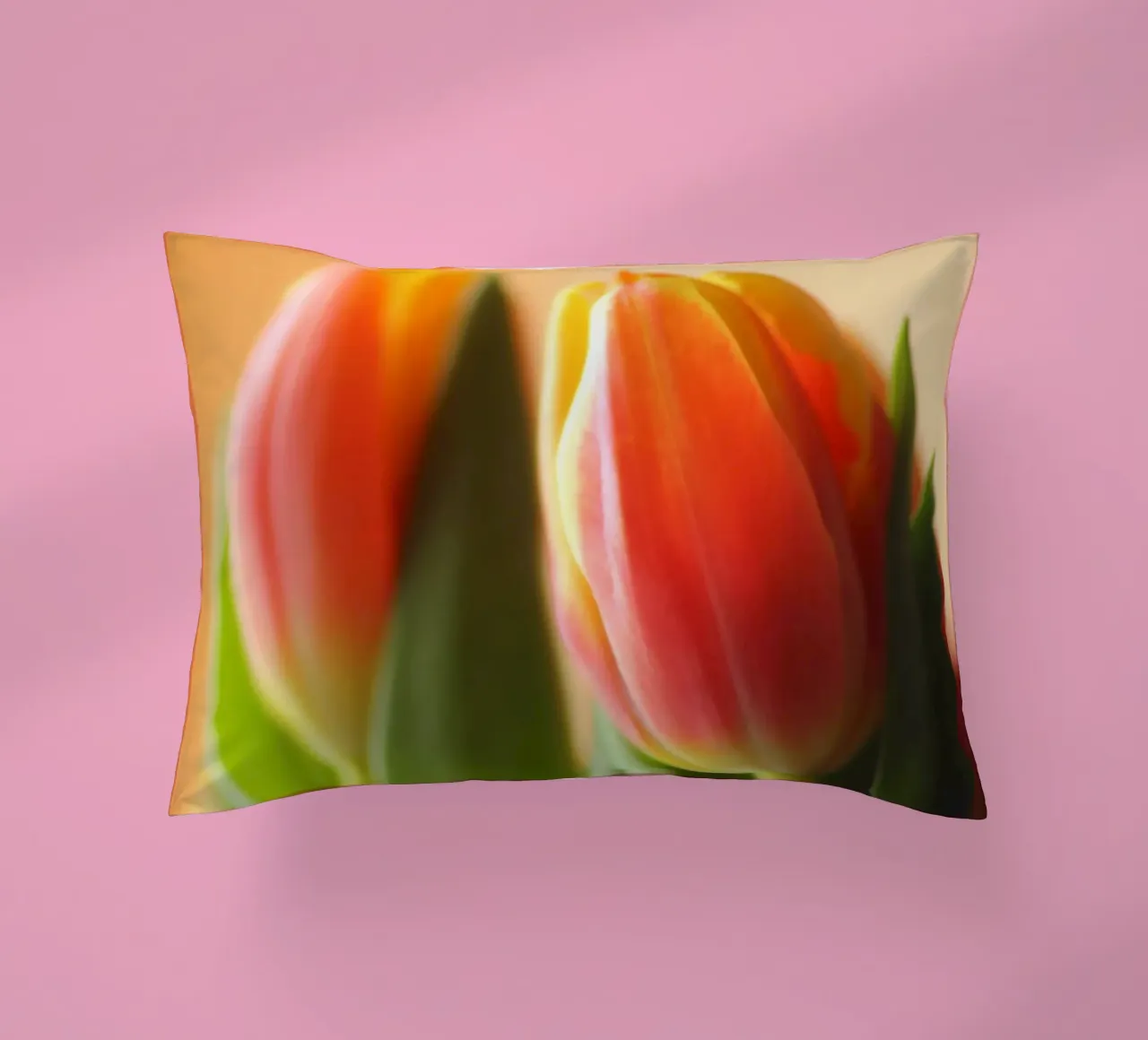 Due tulipani rosso-arancio in una ripresa macro cuscino da Something for you