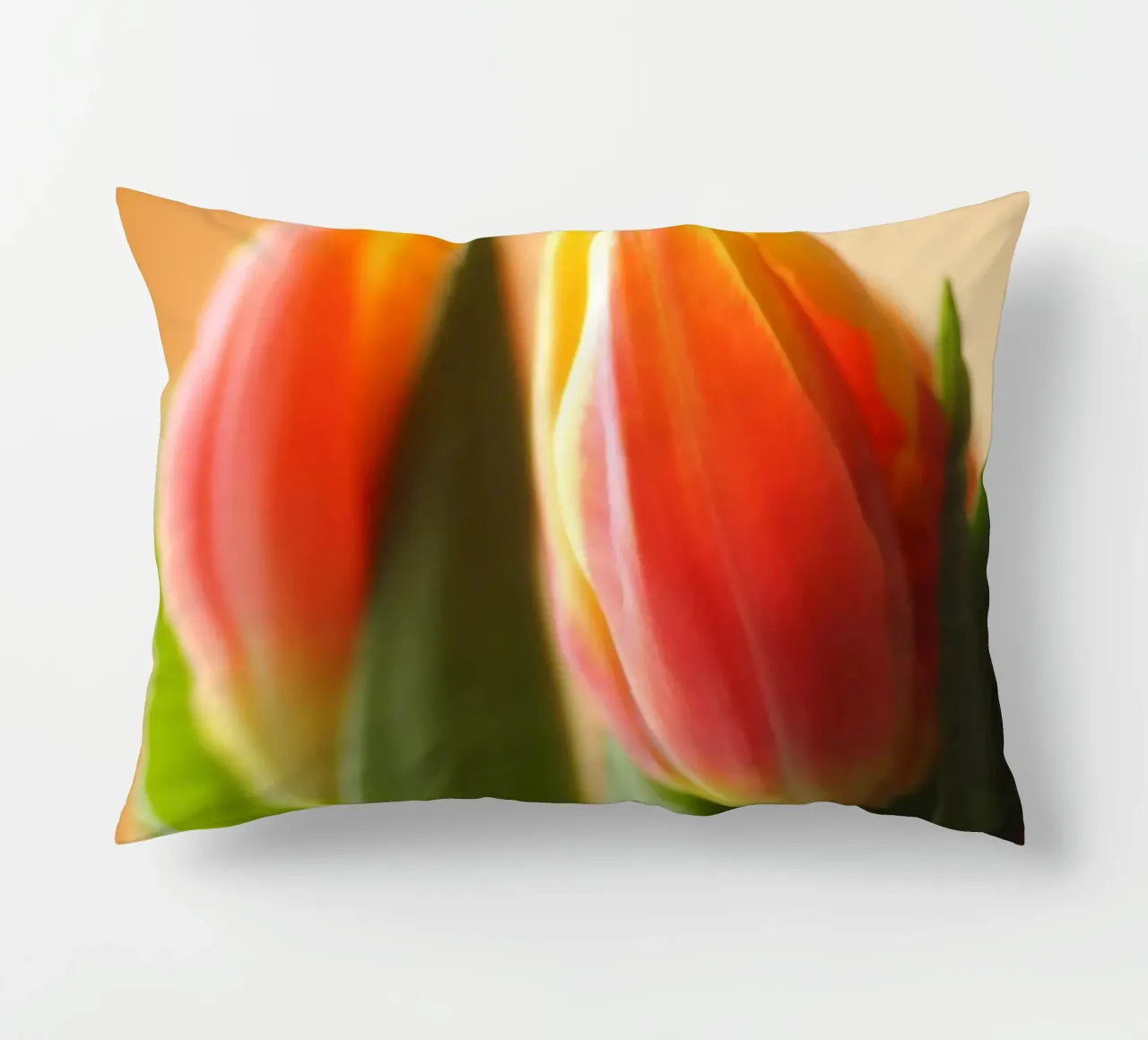 Due tulipani rosso-arancio in una ripresa macro cuscino da Something for you