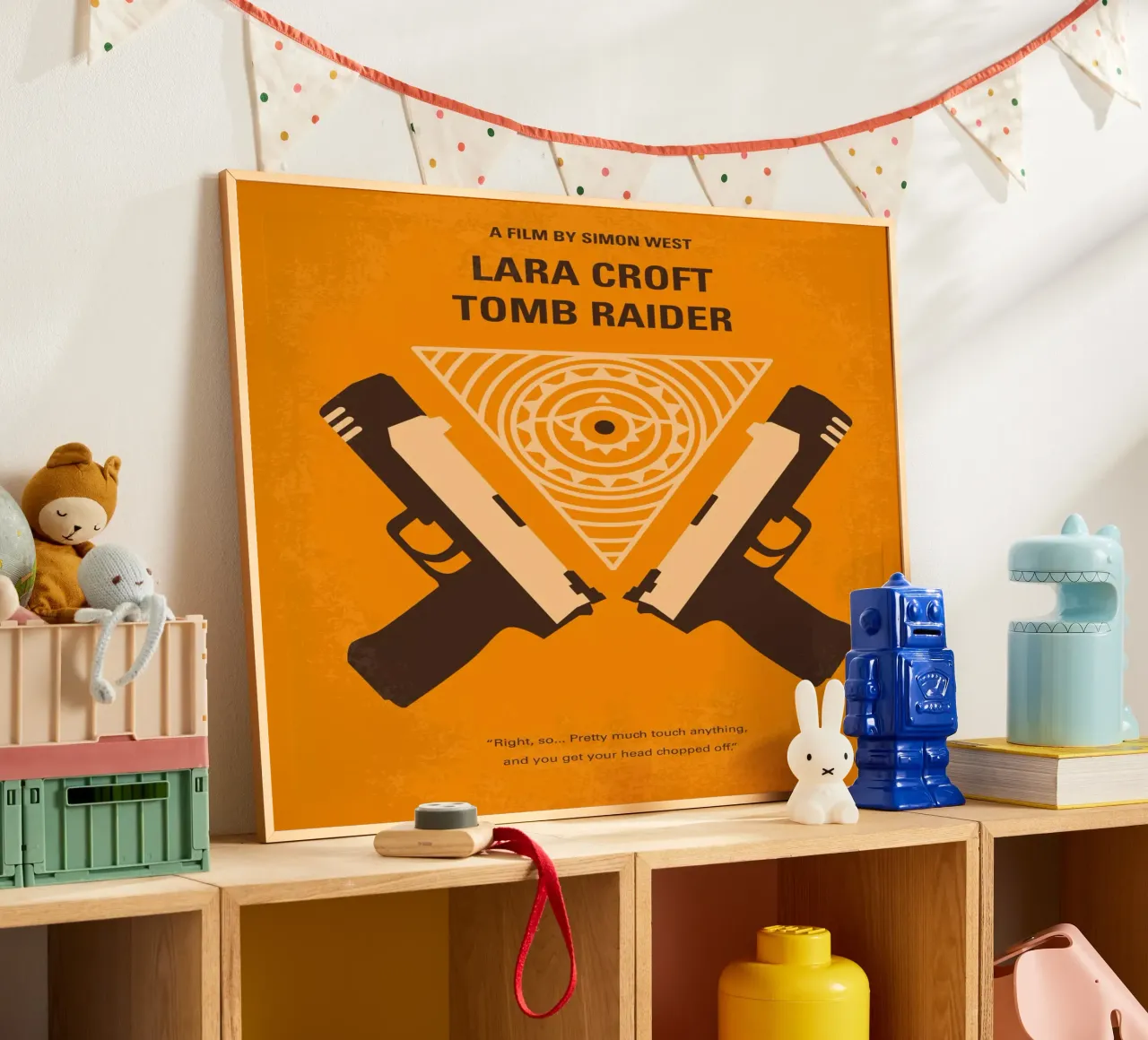 No209 Lara Croft Tomb Raider minimal movie poster poster con telaio in plastica da Chungkong