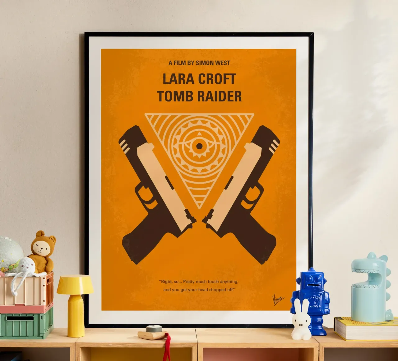 No209 Lara Croft Tomb Raider minimal movie poster poster con telaio in plastica da Chungkong