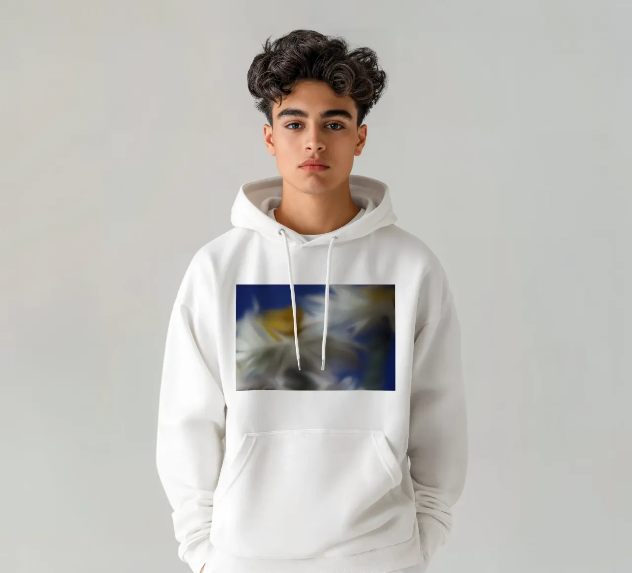 Due fiori sfocati artisticamente felpa con cappuccio da Something for you