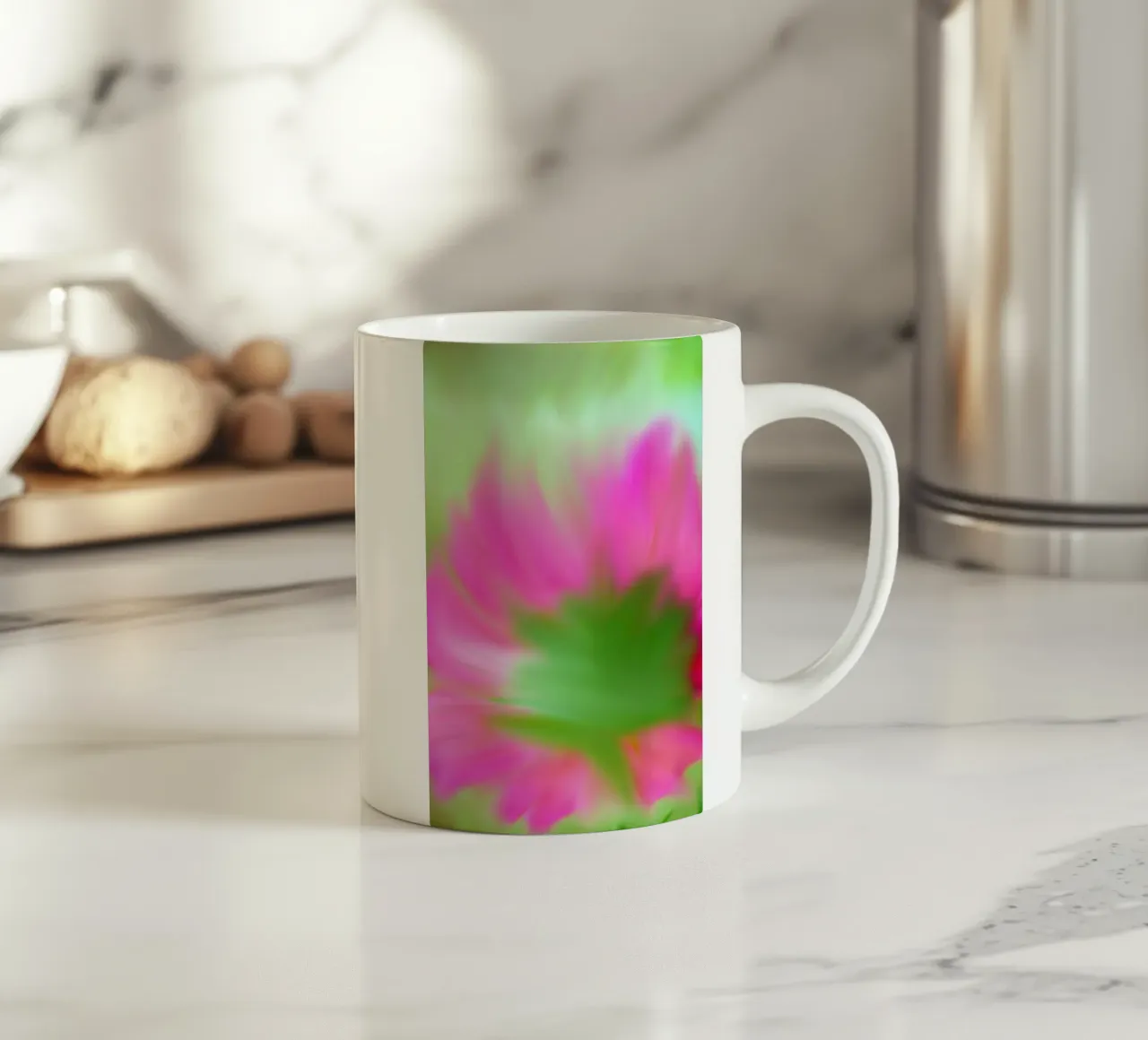 Piccolo fiore rosa sfocato artisticamente tazza in ceramica da Something for you