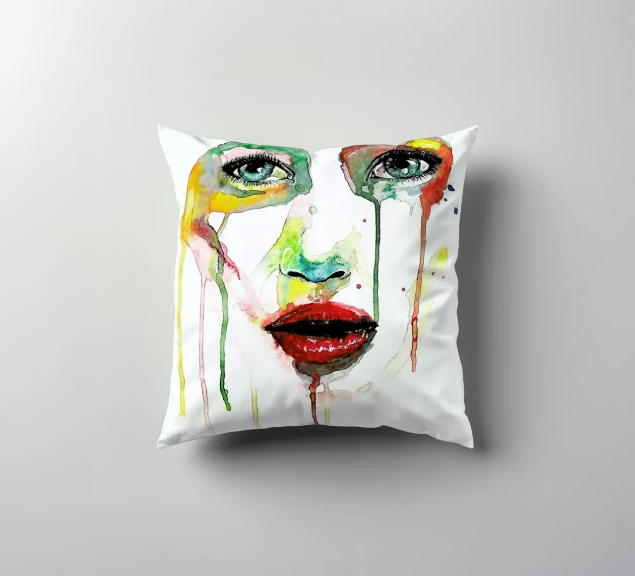 Crying Green cuscino da Mathilde Olsen