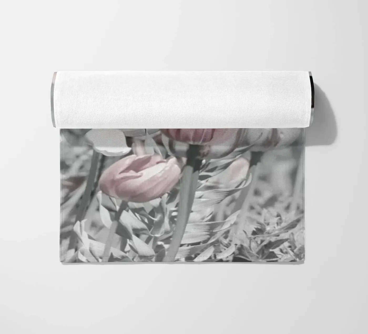 Tulpen Strandtuch von Atteloi