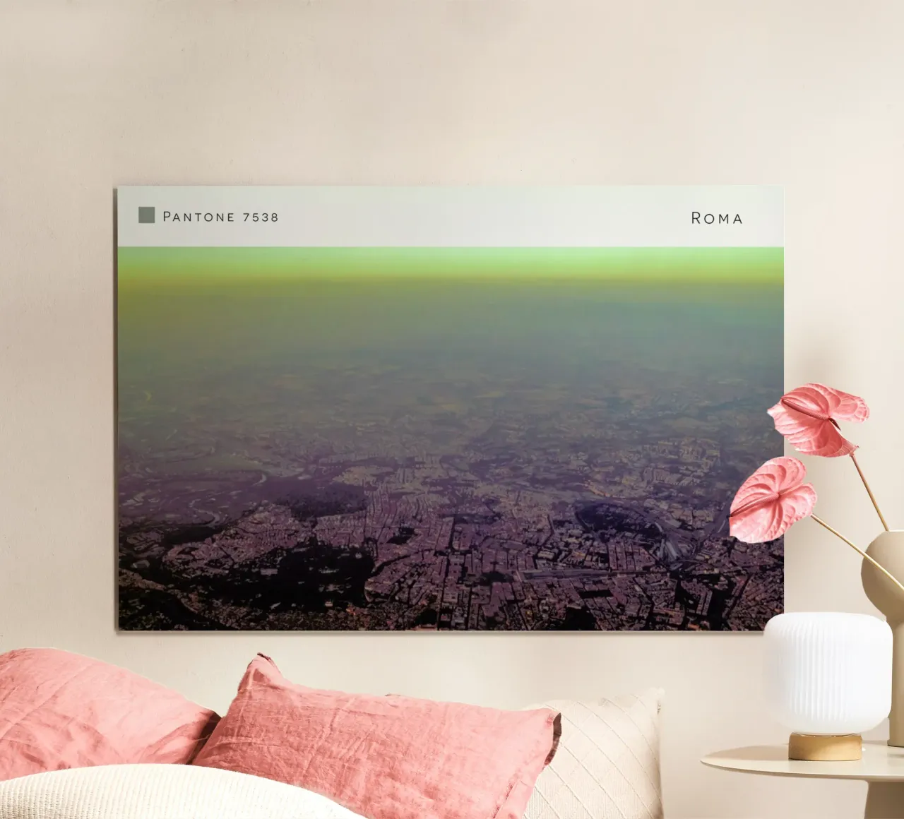 Roma Pantone 7538 poster con telaio in legno da In Full Color